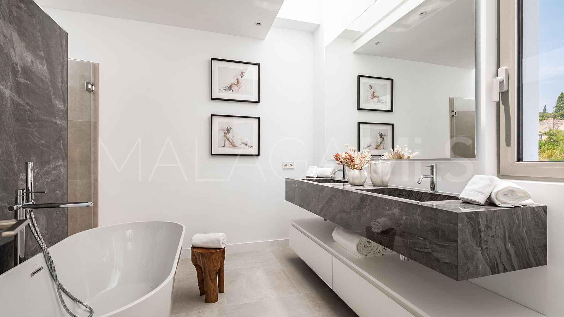 Villa for sale in King's Hills