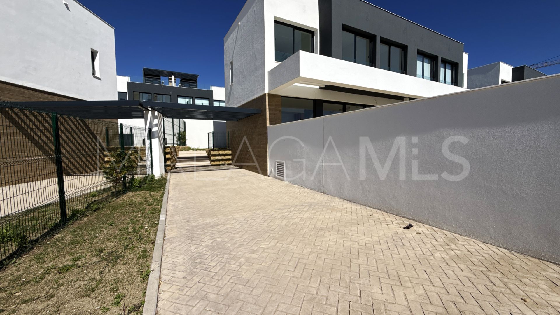 Parhus for sale in Serene Atalaya