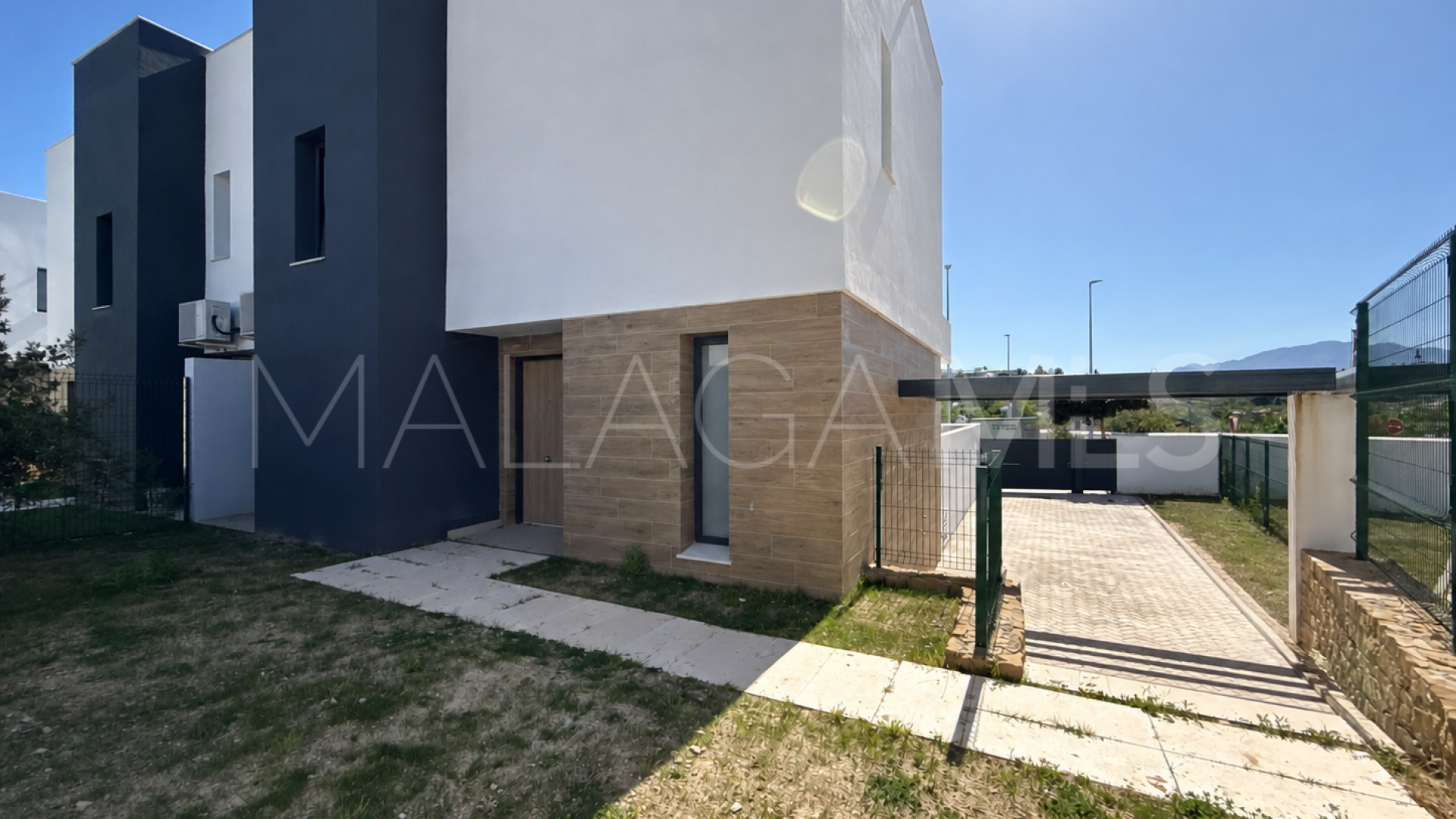 Parhus for sale in Serene Atalaya