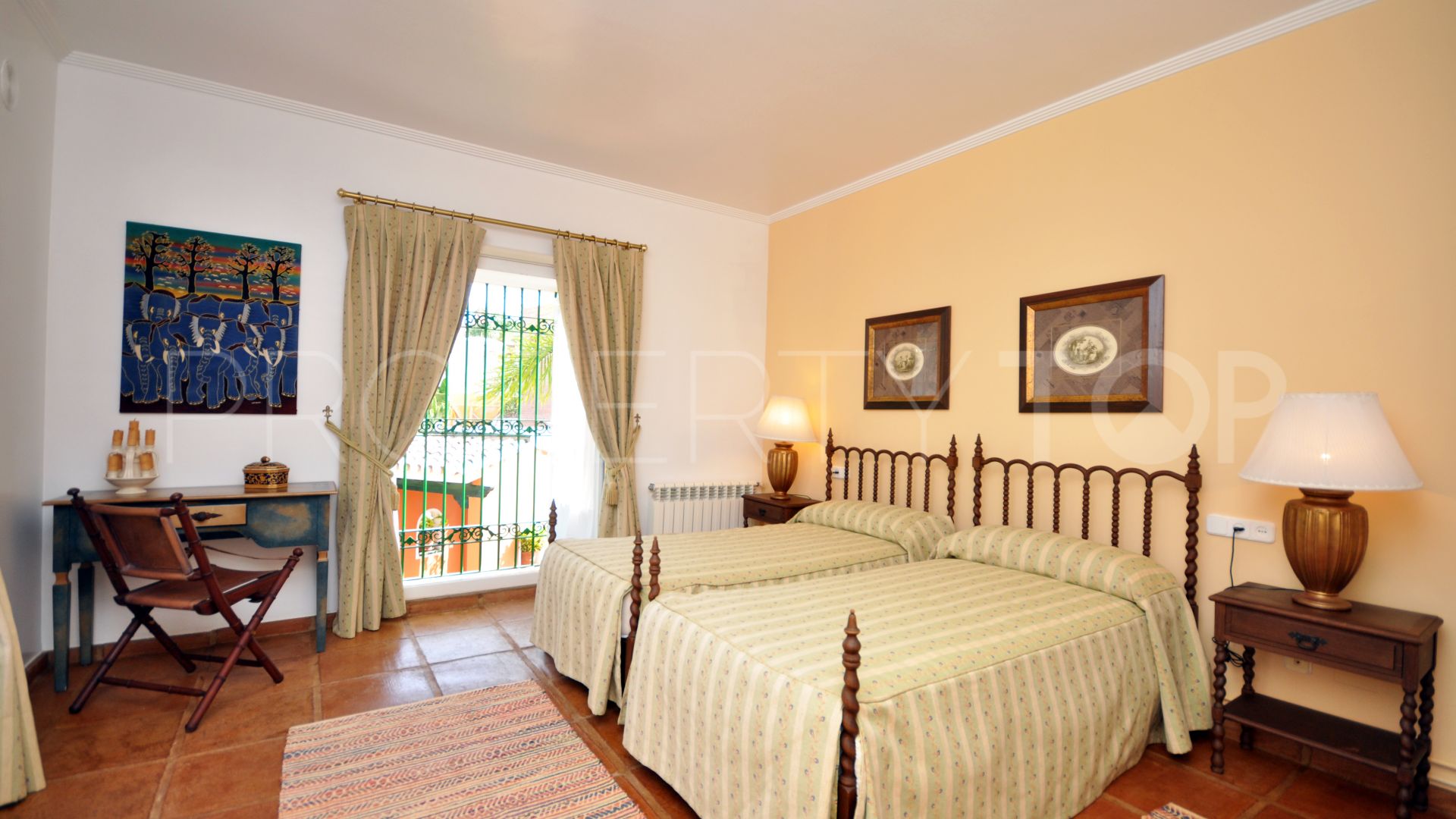 5 bedrooms villa for sale in Bahia de Marbella