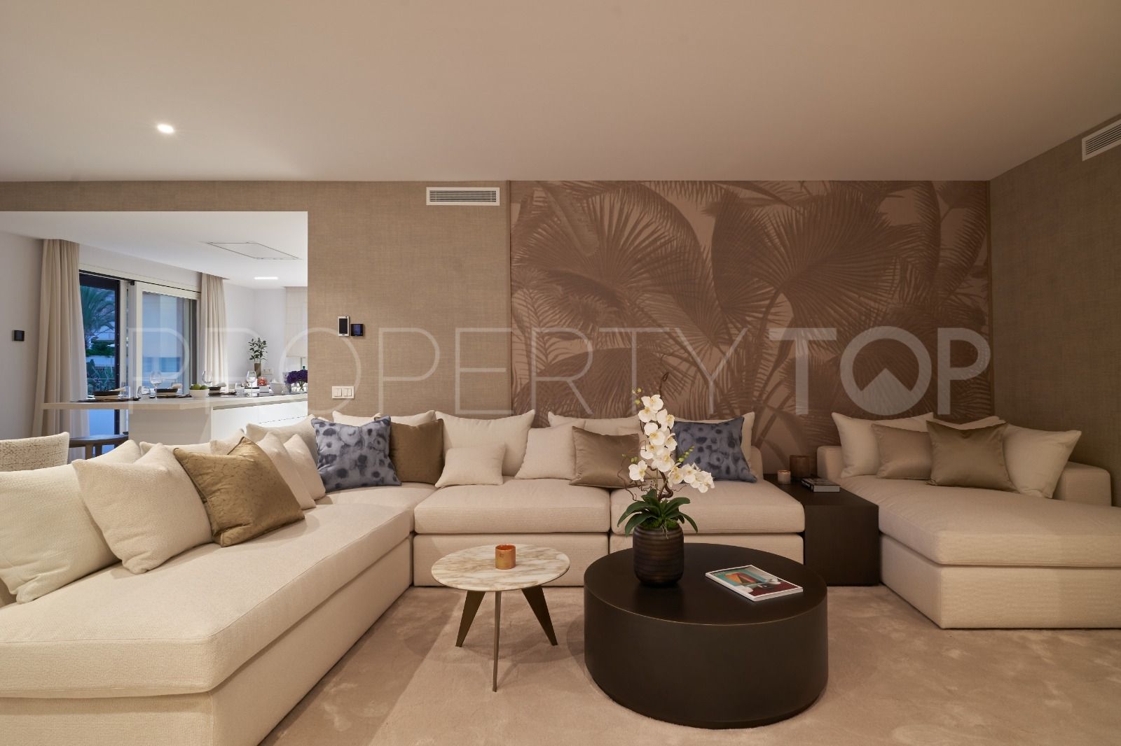 Duplex penthouse for sale in Lomas del Rey