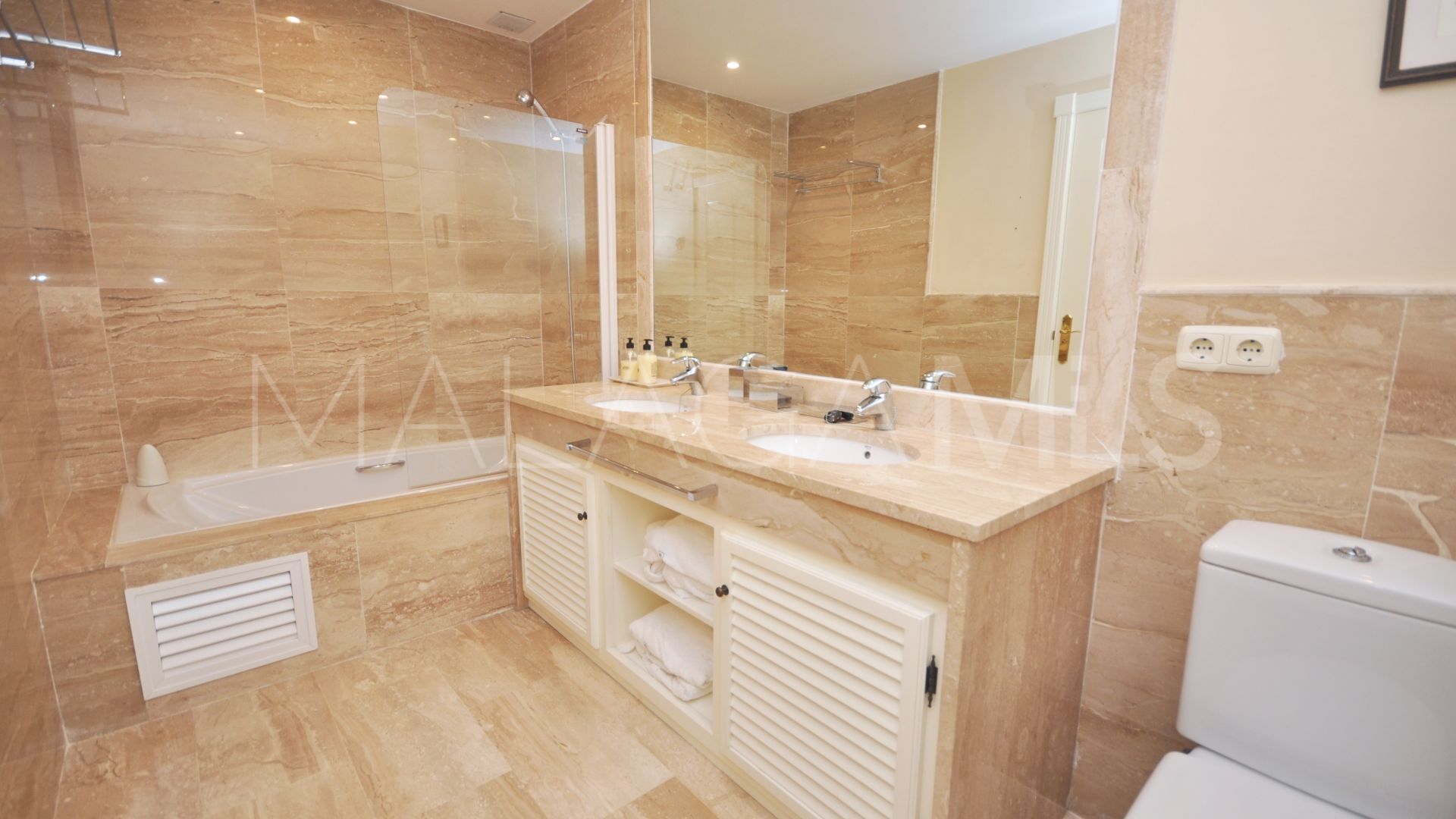 Wohnung for sale in Alhambra del Golf