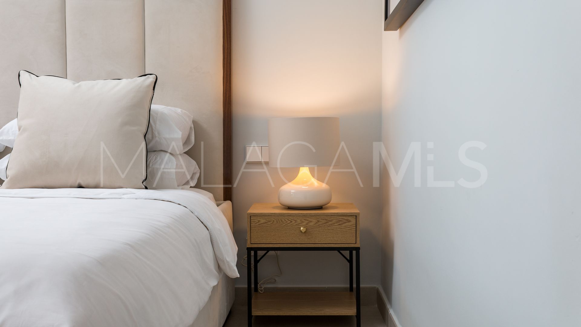 Buy 4 bedrooms ground floor apartment in Park Beach
