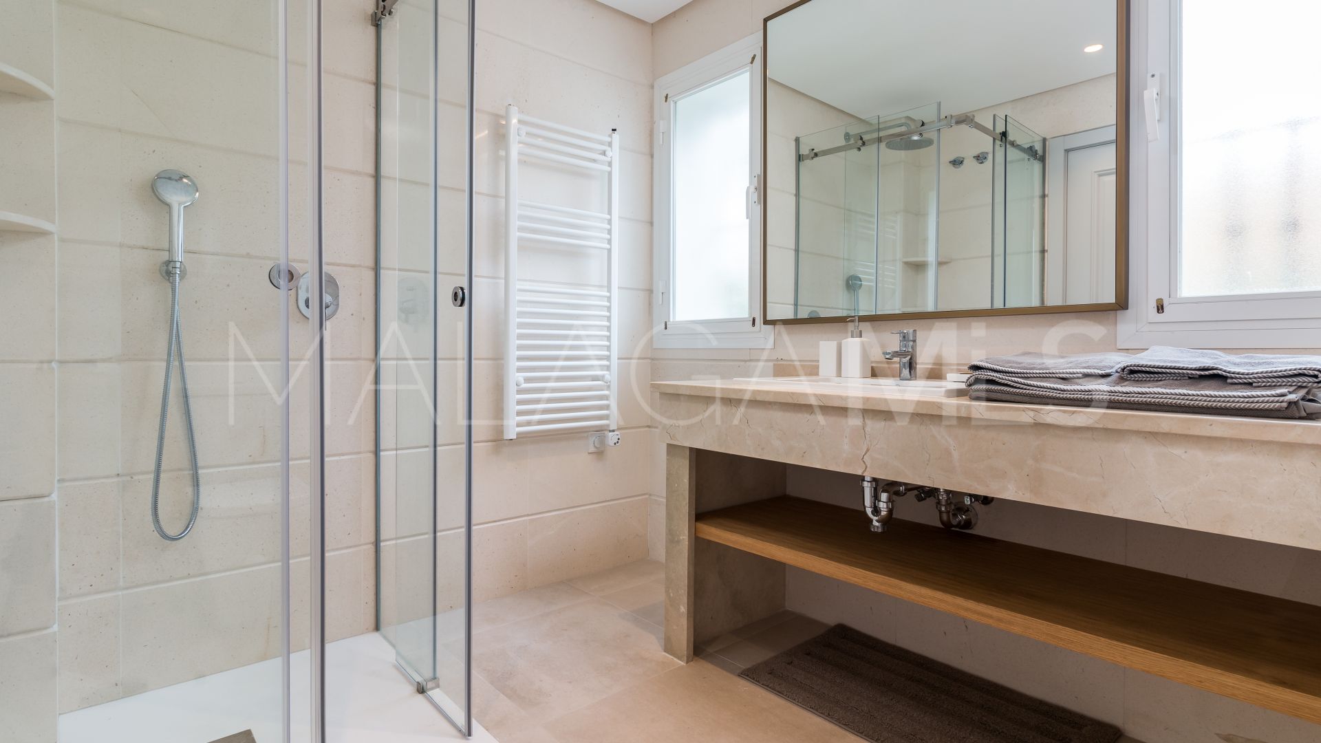 Buy 4 bedrooms ground floor apartment in Park Beach