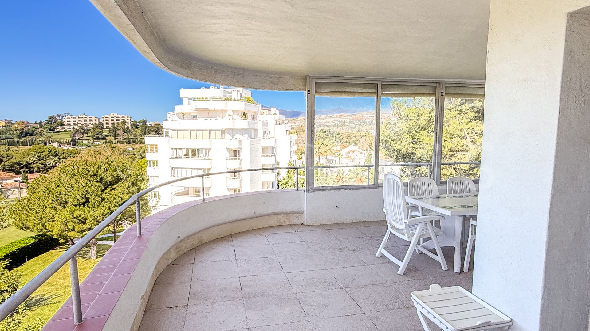 Apartamento for sale in Guadalmina Alta de 3 bedrooms