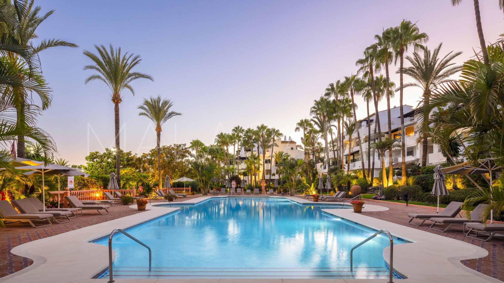 Se vende apartamento planta baja in Marina Puente Romano