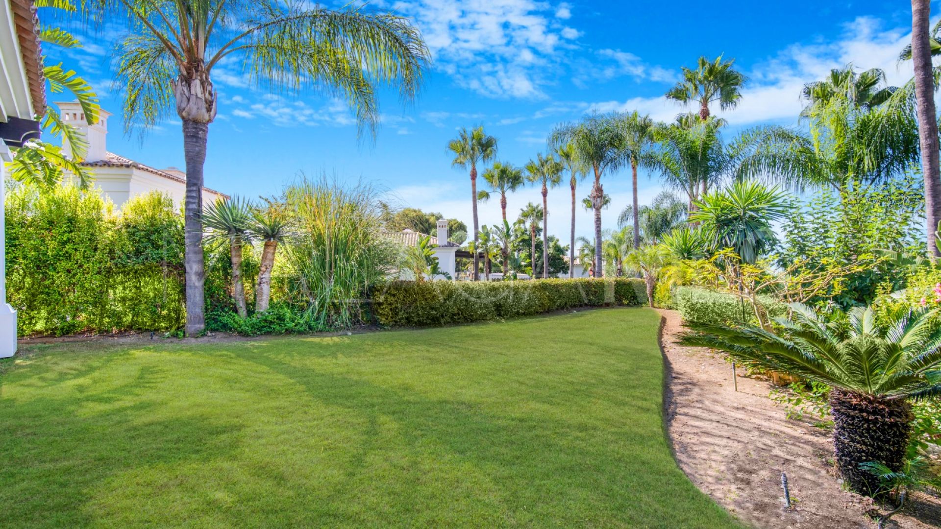 Villa for sale in Lomas de Magna Marbella