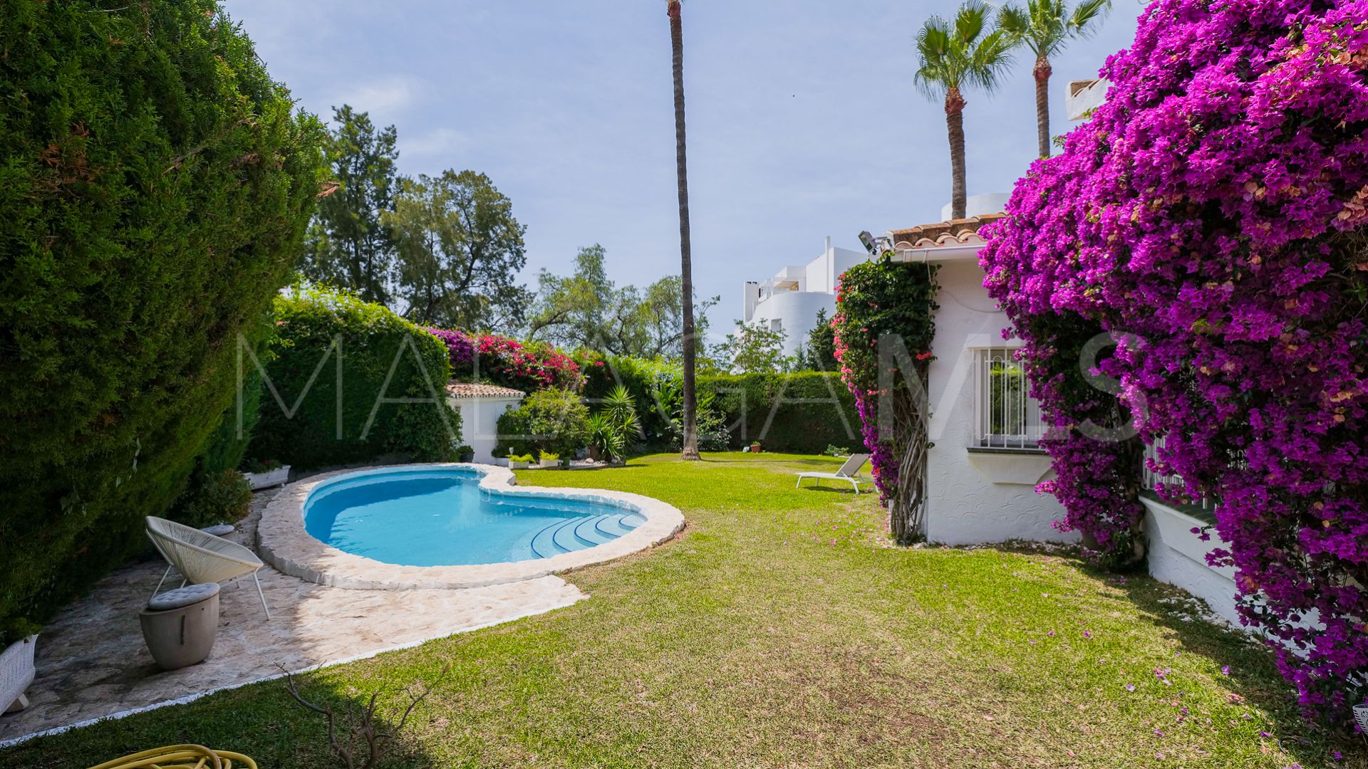 Villa for sale in Guadalmina Alta