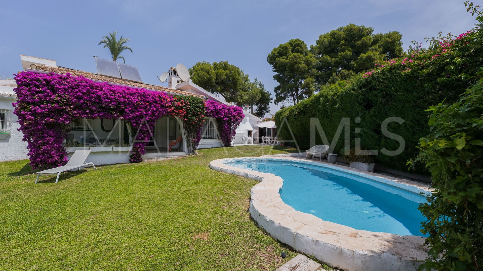 Villa for sale in Guadalmina Alta