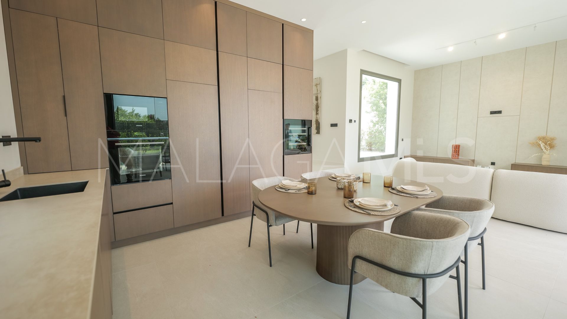 Villa for sale in Estepona Ouest