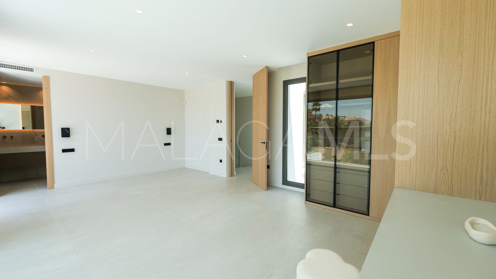 Villa for sale in Estepona Ouest