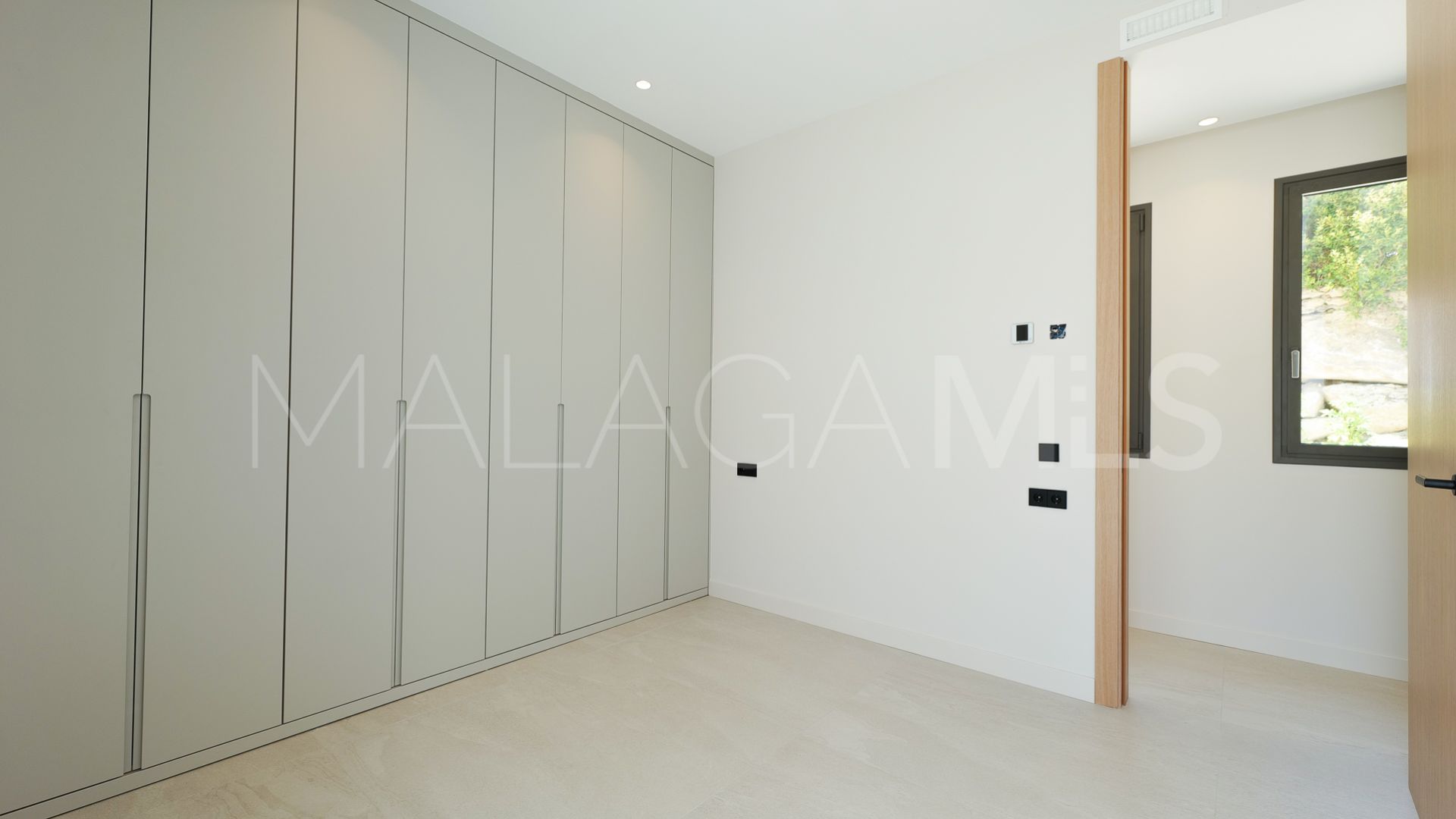 Villa for sale in Estepona Ouest