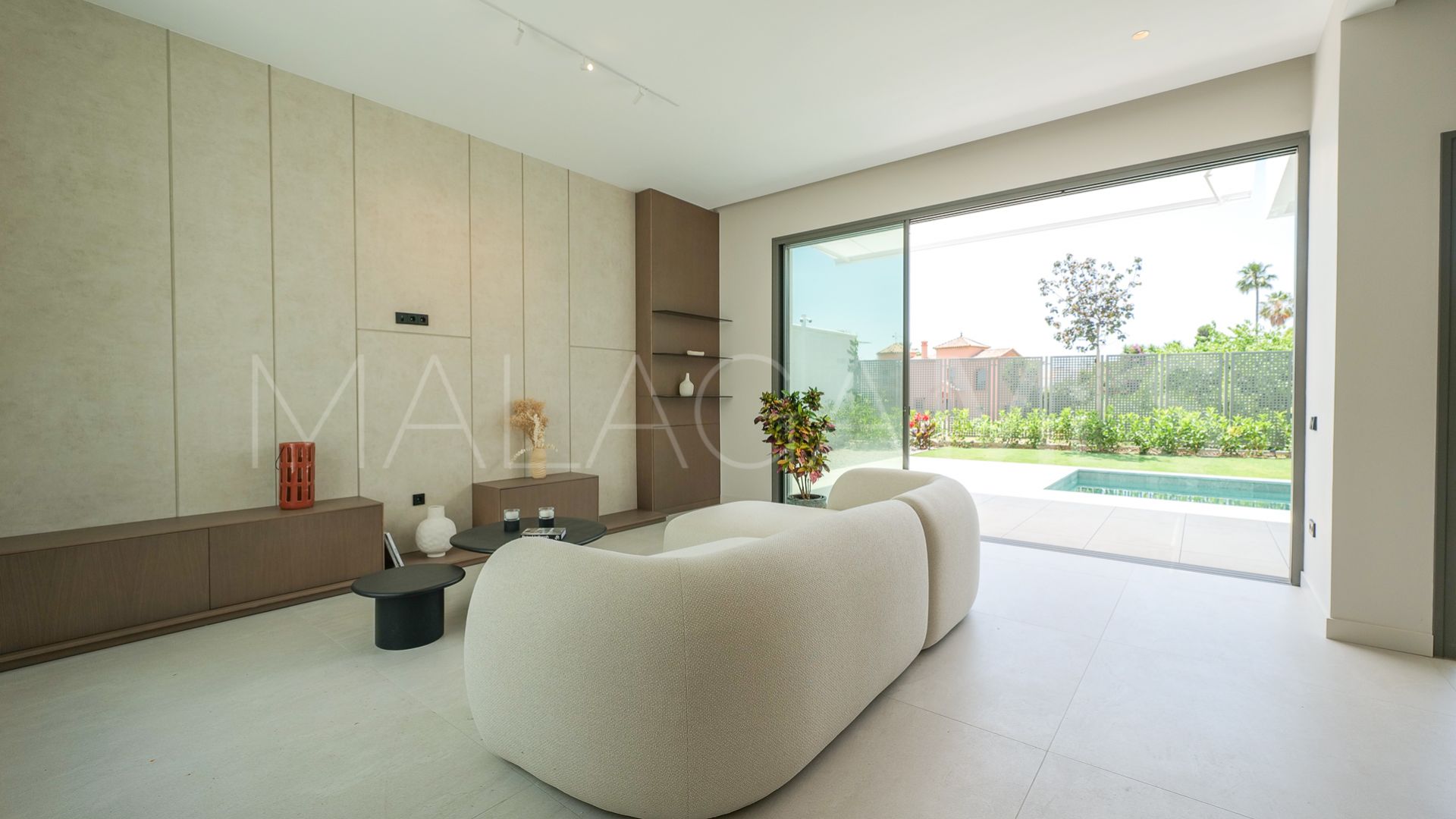 Villa for sale in Estepona Ouest
