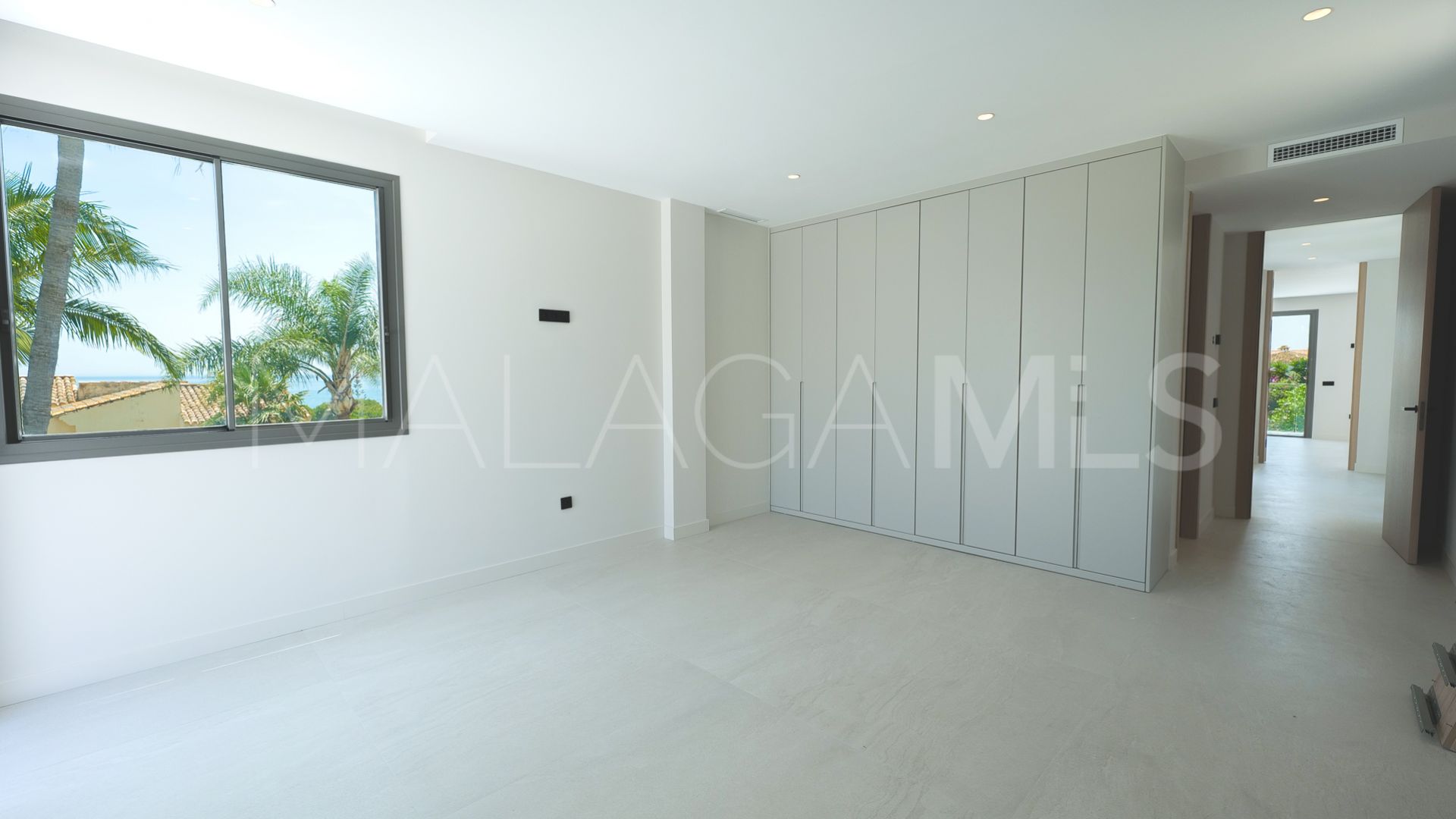 Villa for sale in Estepona Ouest