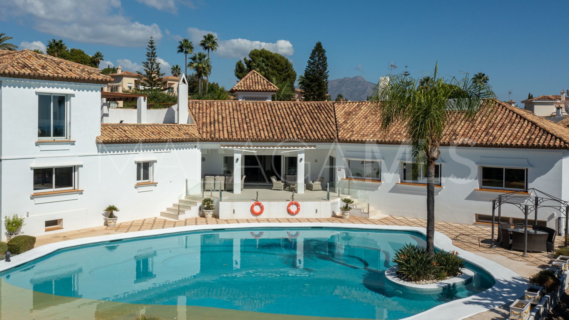 El Paraiso, villa for sale