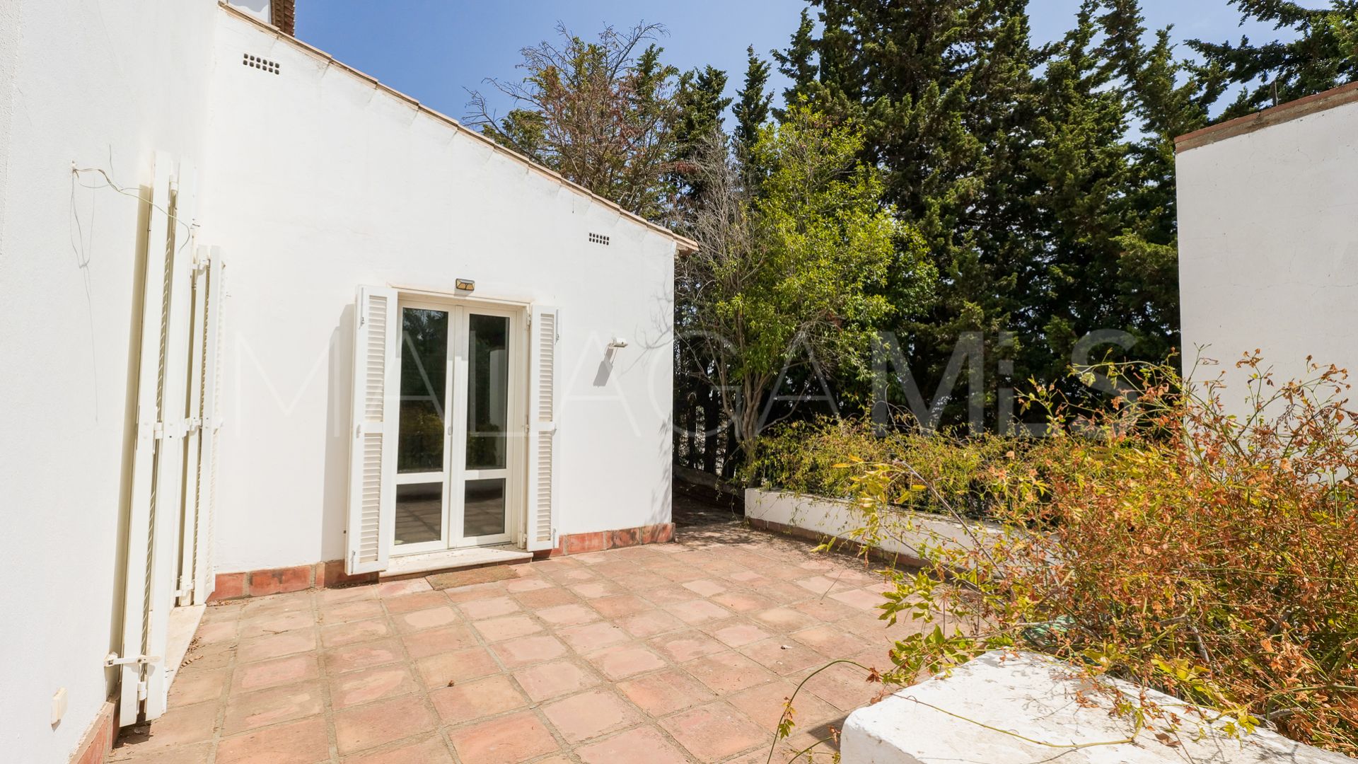 For sale villa with 6 bedrooms in New Golden Mile