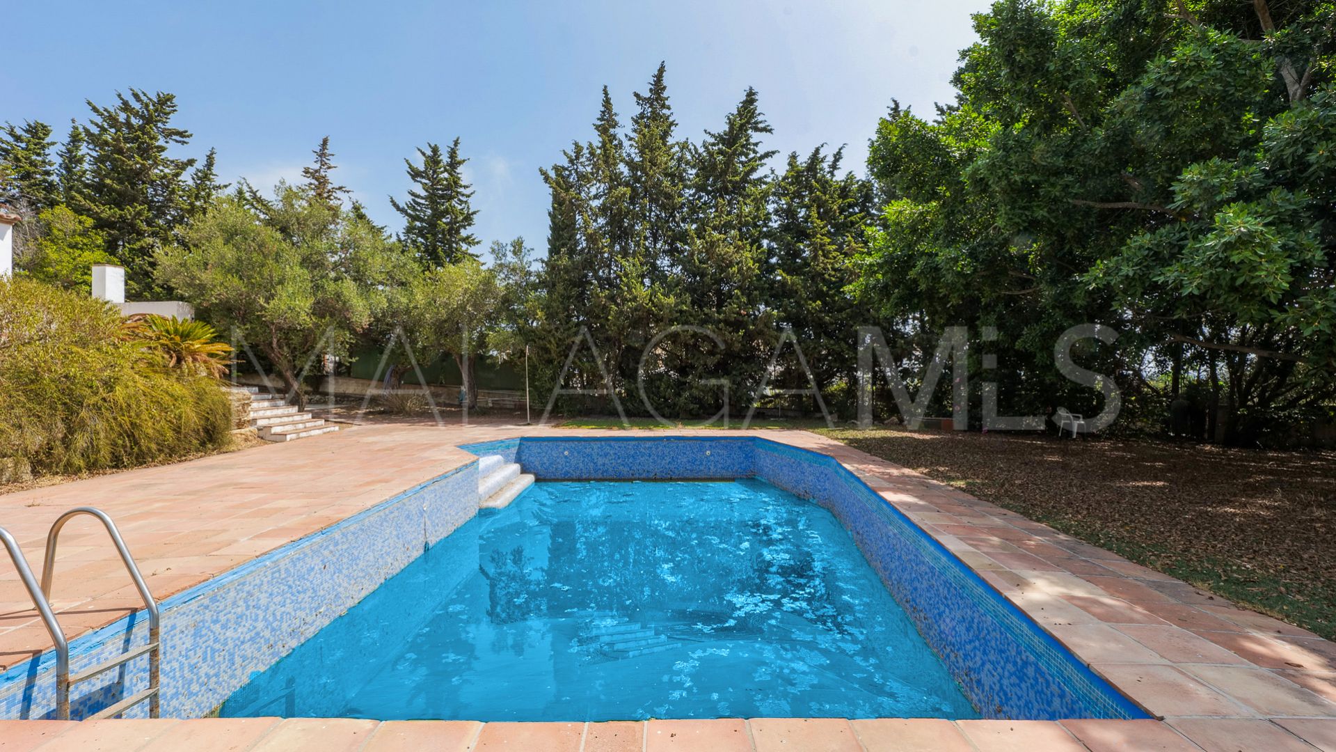 For sale villa with 6 bedrooms in New Golden Mile