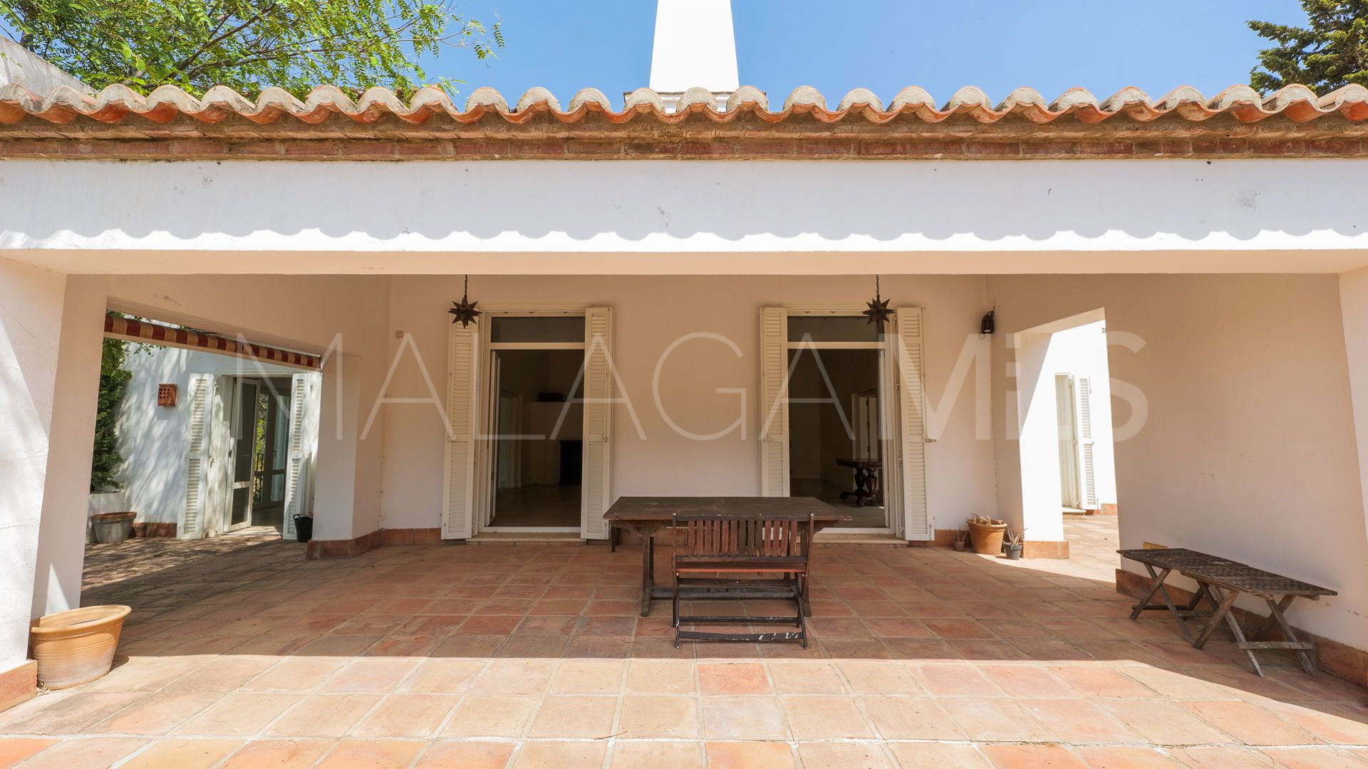 For sale villa with 6 bedrooms in New Golden Mile