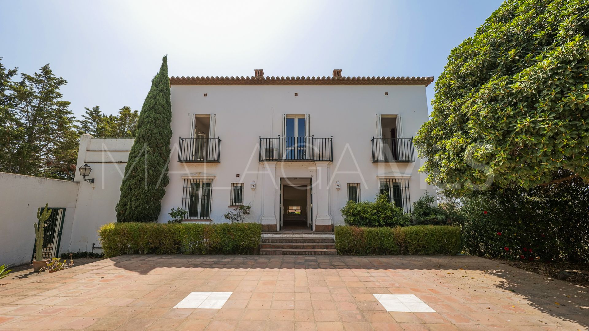 For sale villa with 6 bedrooms in New Golden Mile