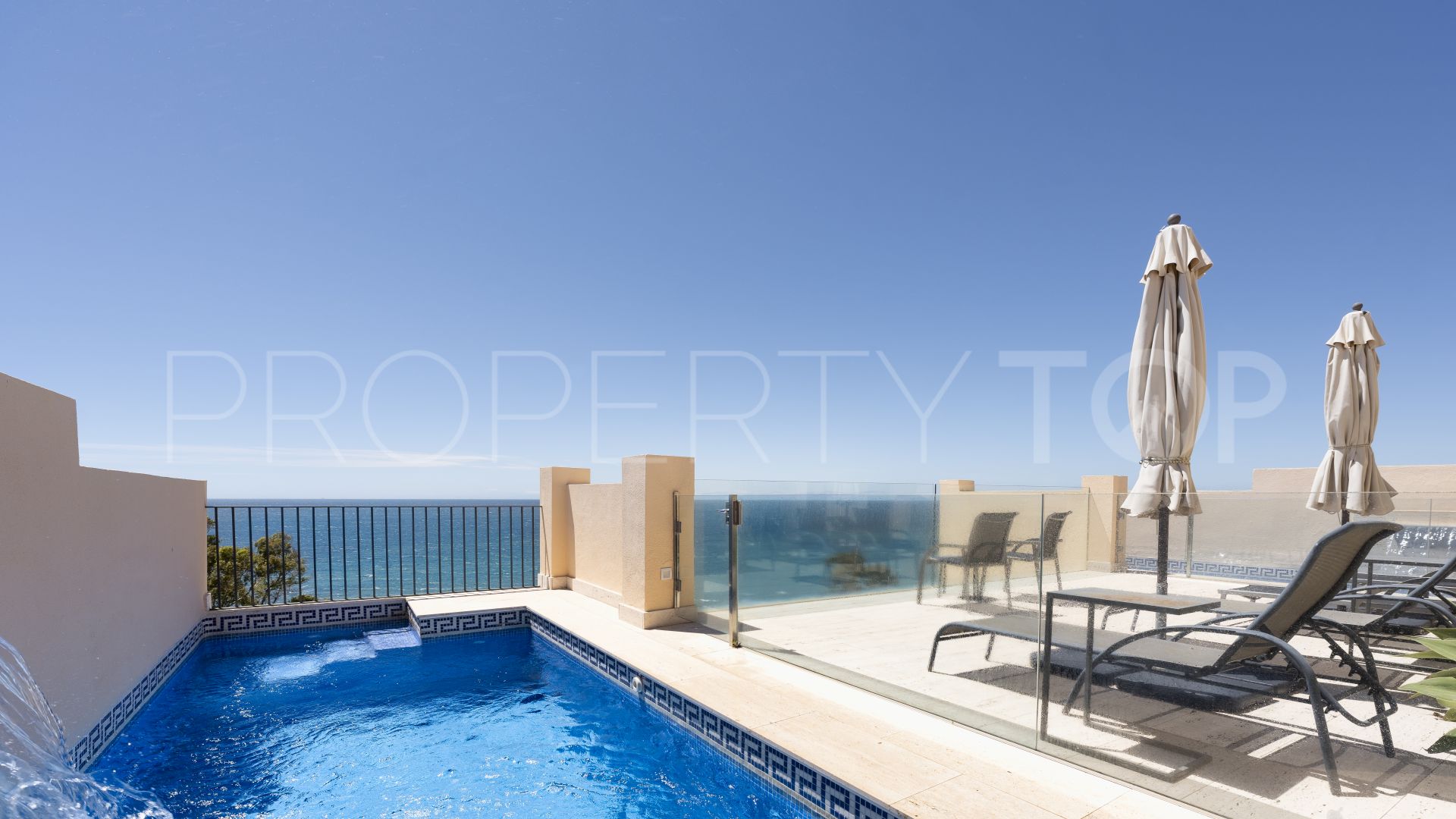 Buy duplex penthouse in Bahia de la Plata