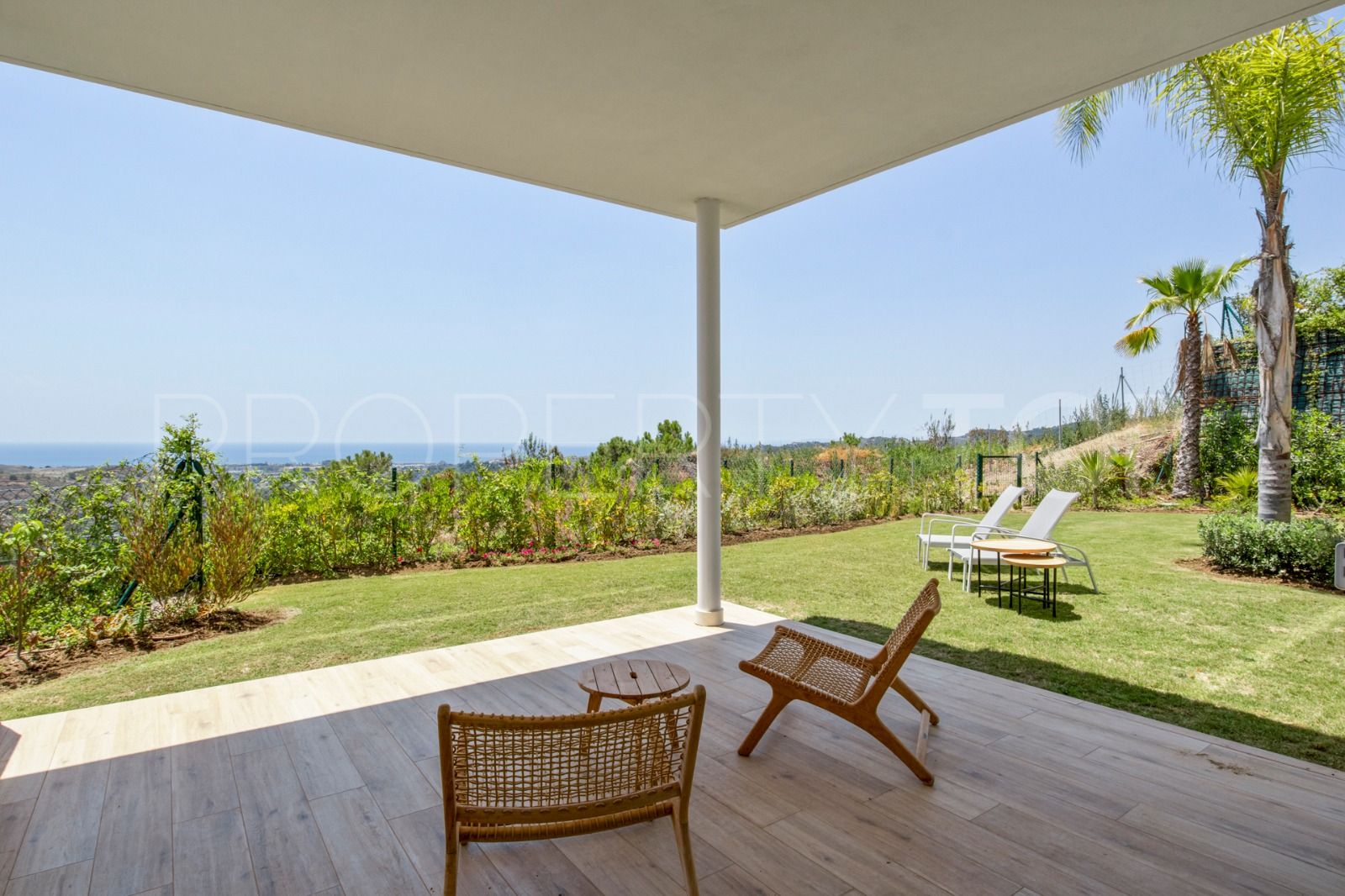 Duplex planta baja en venta en Marbella Club Hills