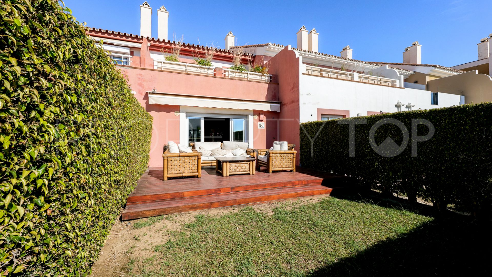 Buy town house with 3 bedrooms in Cortijo del Mar