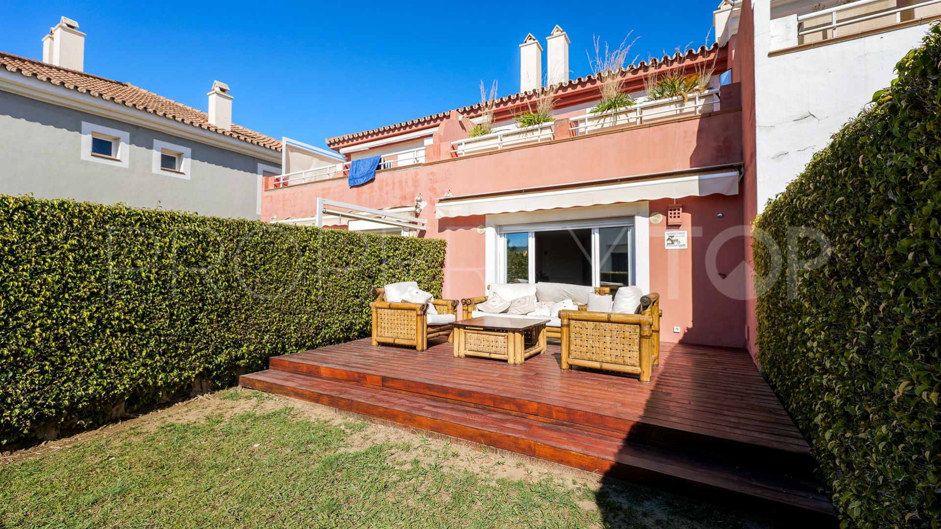 Buy town house with 3 bedrooms in Cortijo del Mar