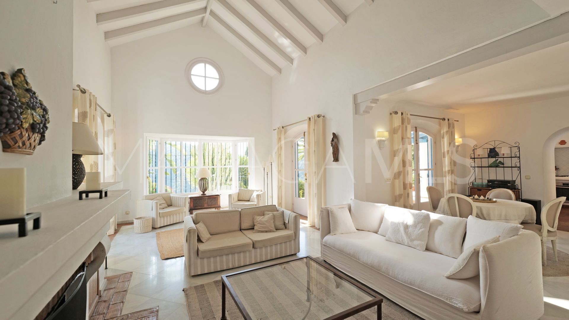 Villa for sale in Benahavis Centro