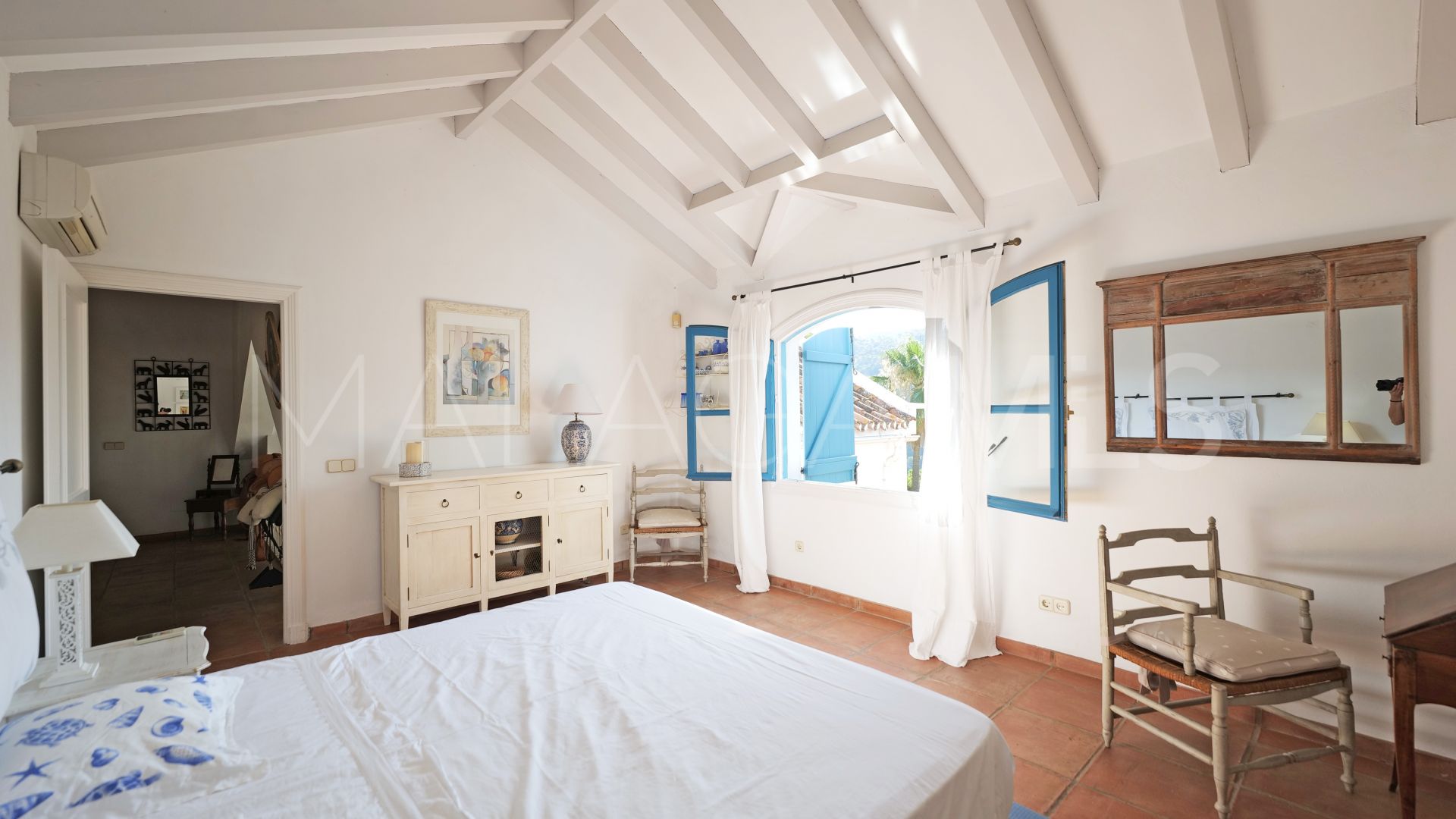 Villa for sale in Benahavis Centro