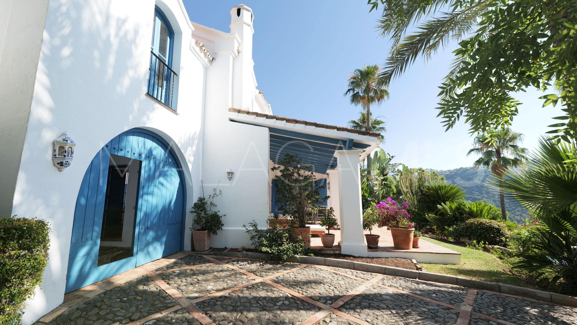 Villa for sale in Benahavis Centro