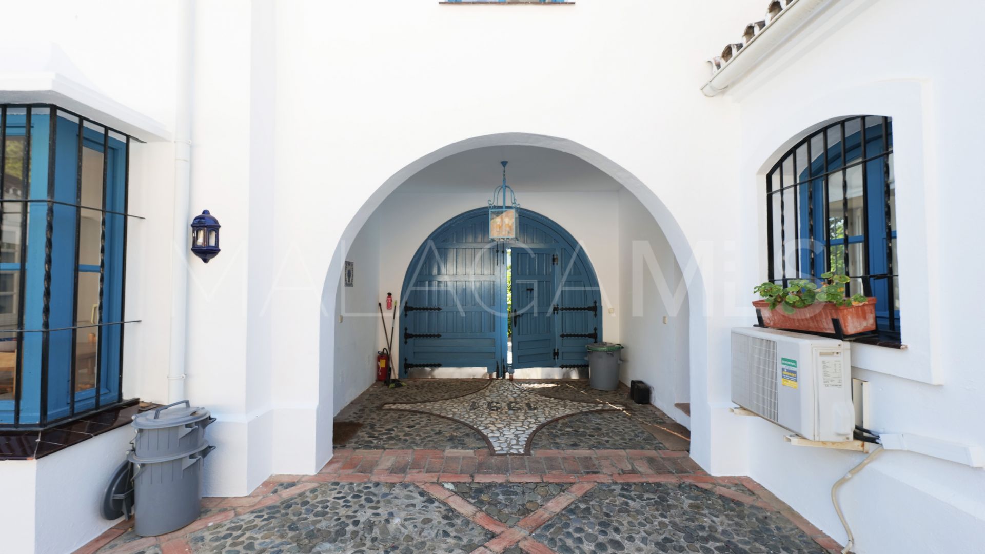 Villa for sale in Benahavis Centro