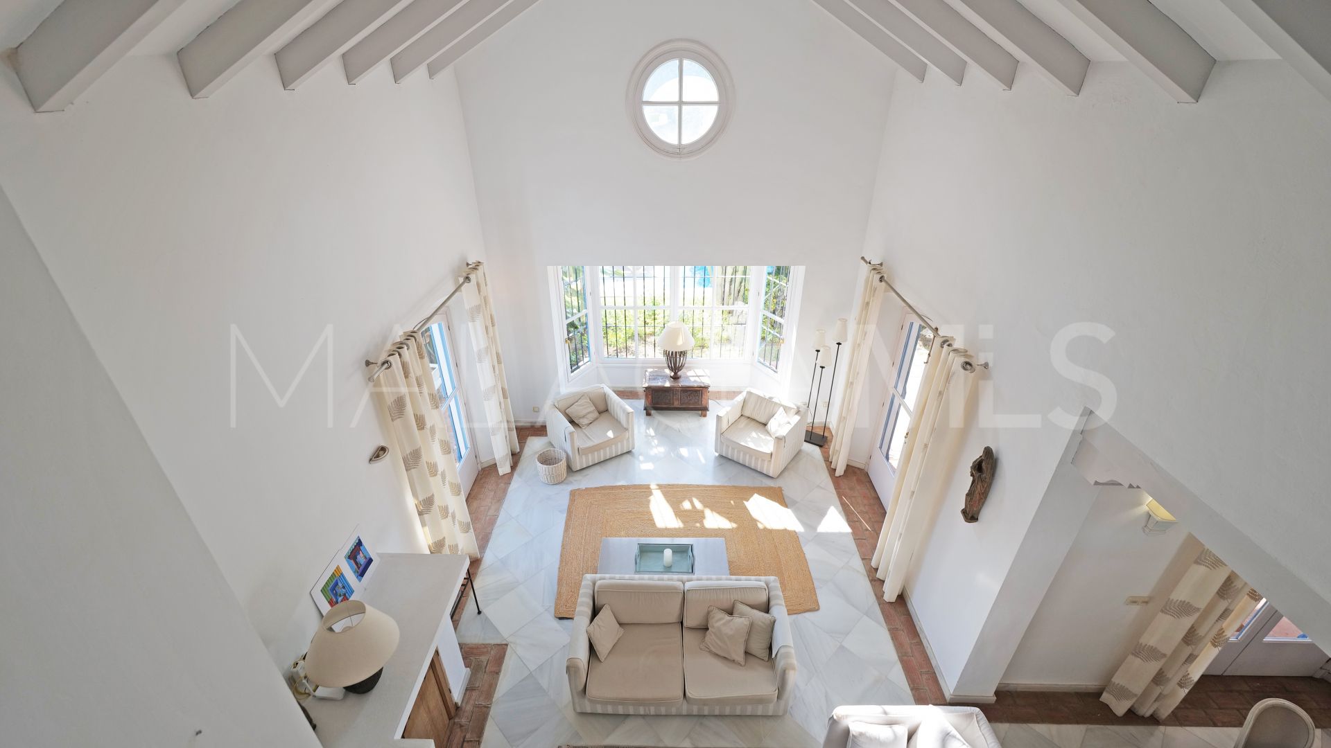 Villa for sale in Benahavis Centro