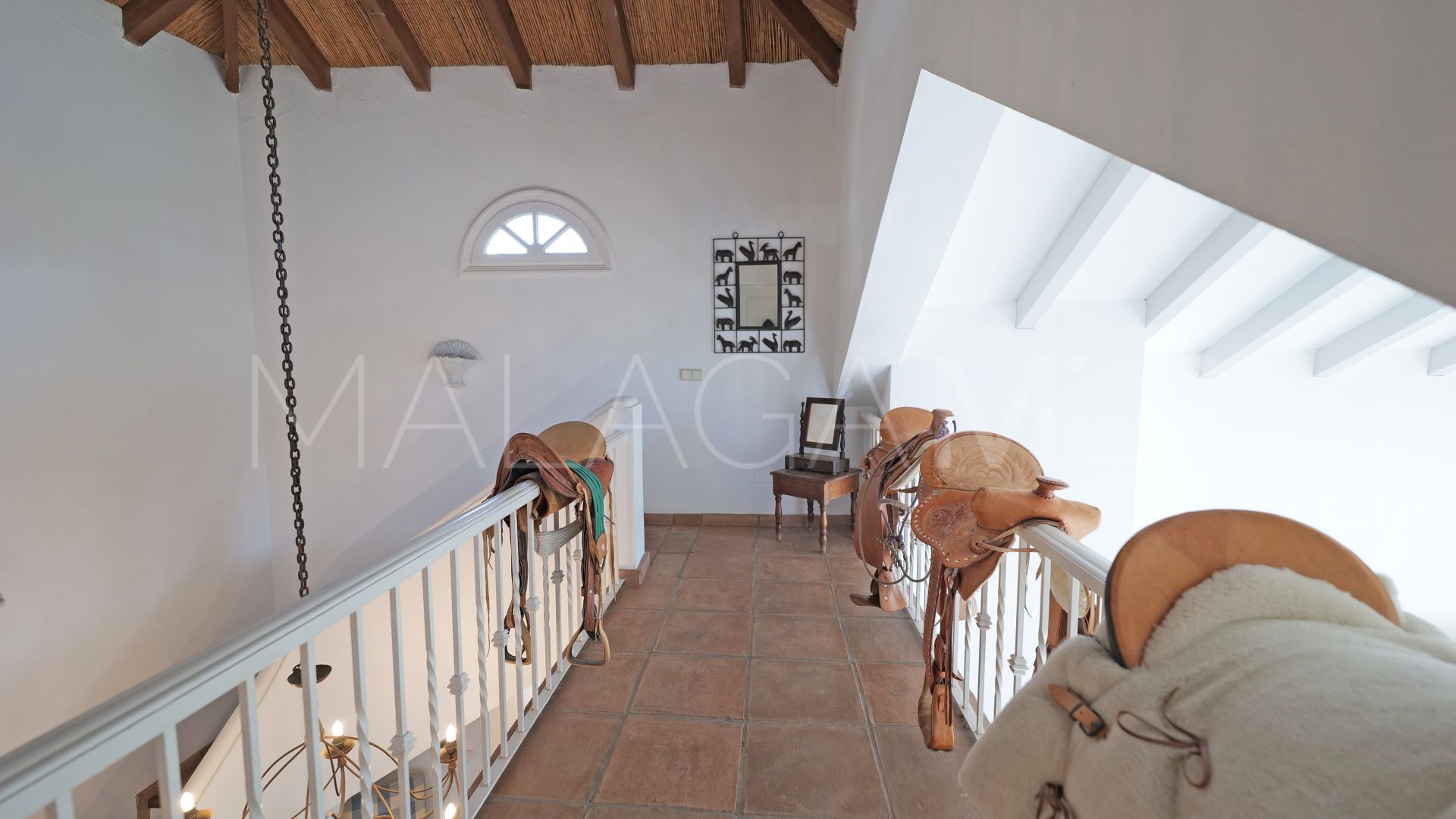 Villa for sale in Benahavis Centro
