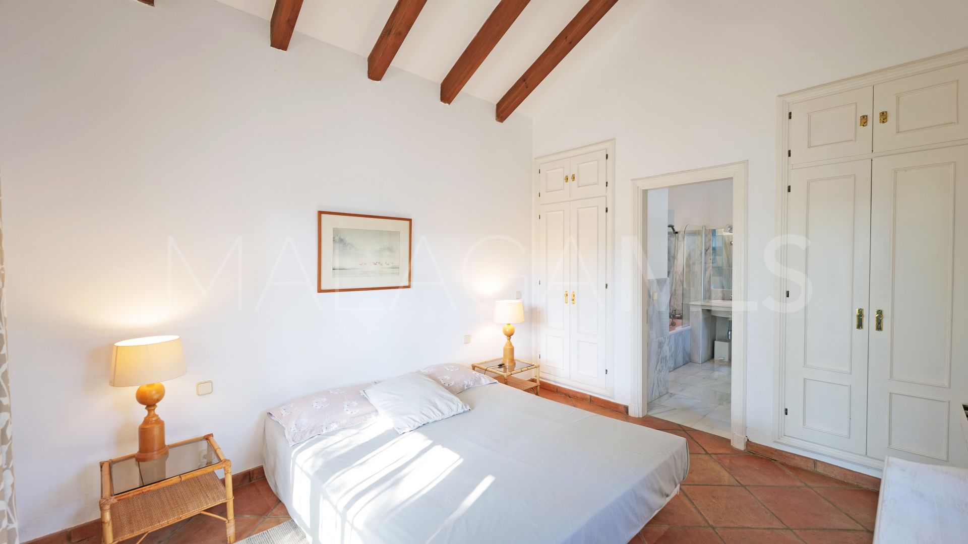 Villa for sale in Benahavis Centro