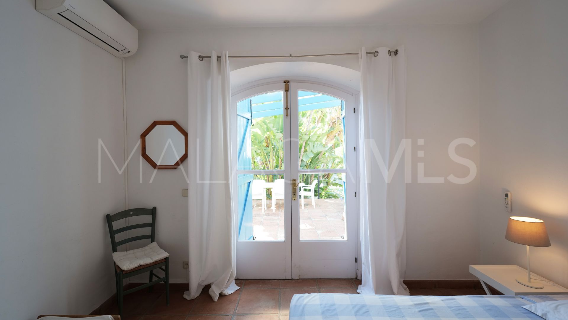 Villa for sale in Benahavis Centro