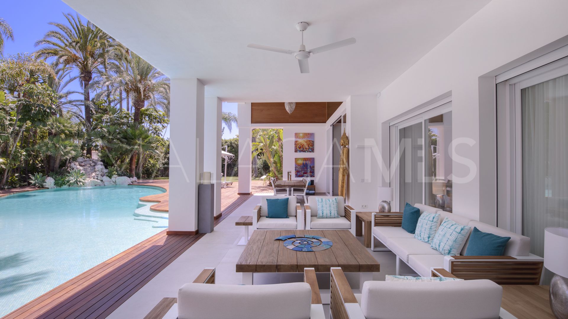 Guadalmina Baja, villa a la venta de 6 bedrooms