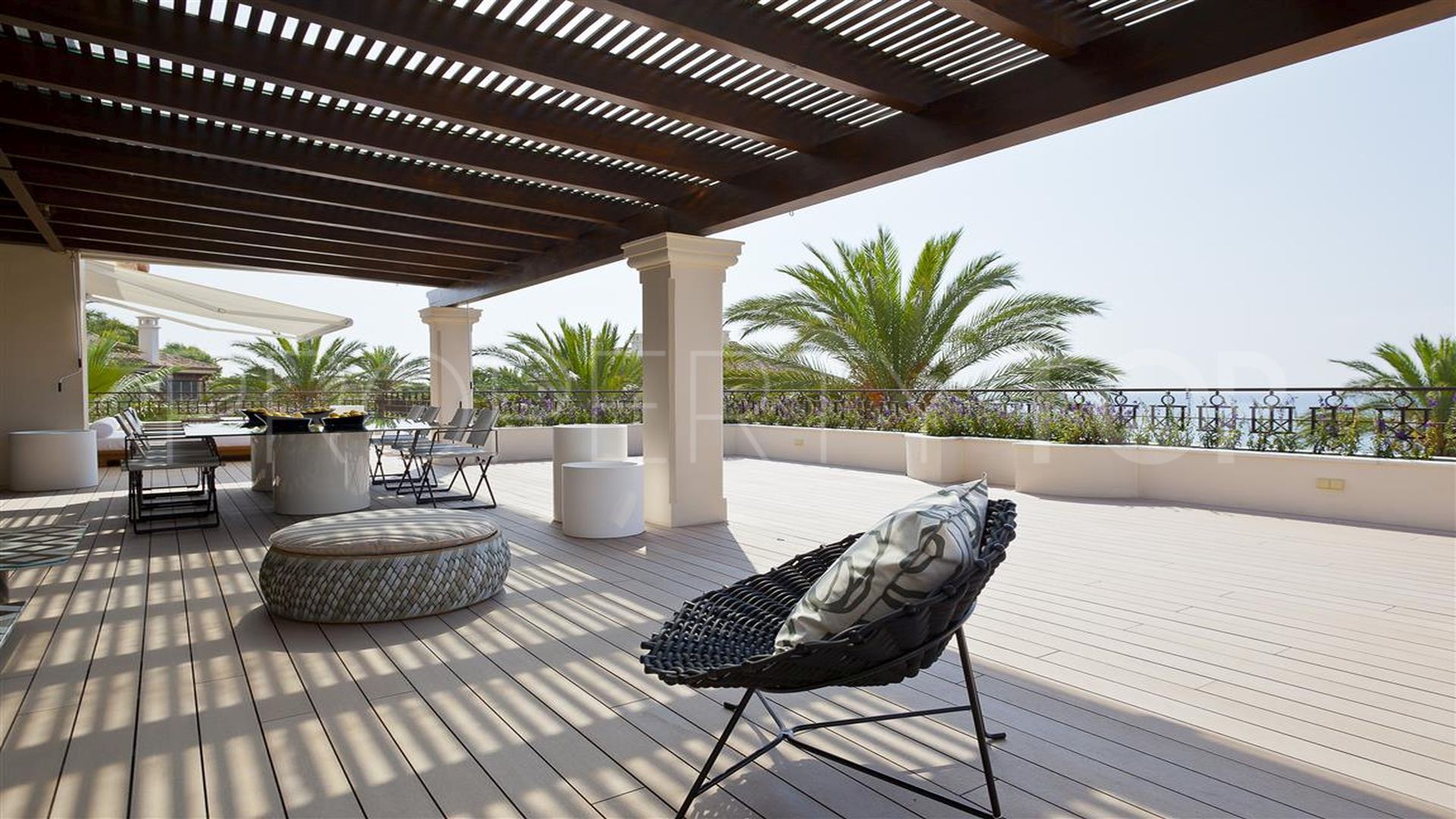 Duplex penthouse for sale in Los Monteros Playa
