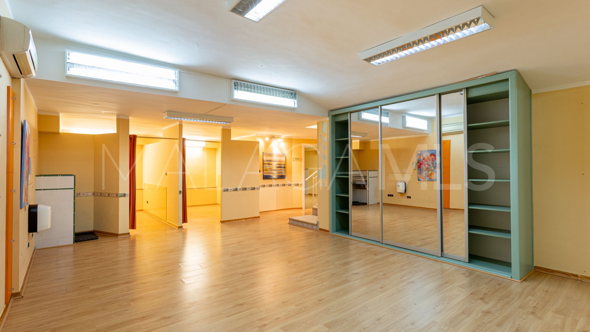 Kommersiella lokaler for sale in Marbella Centro