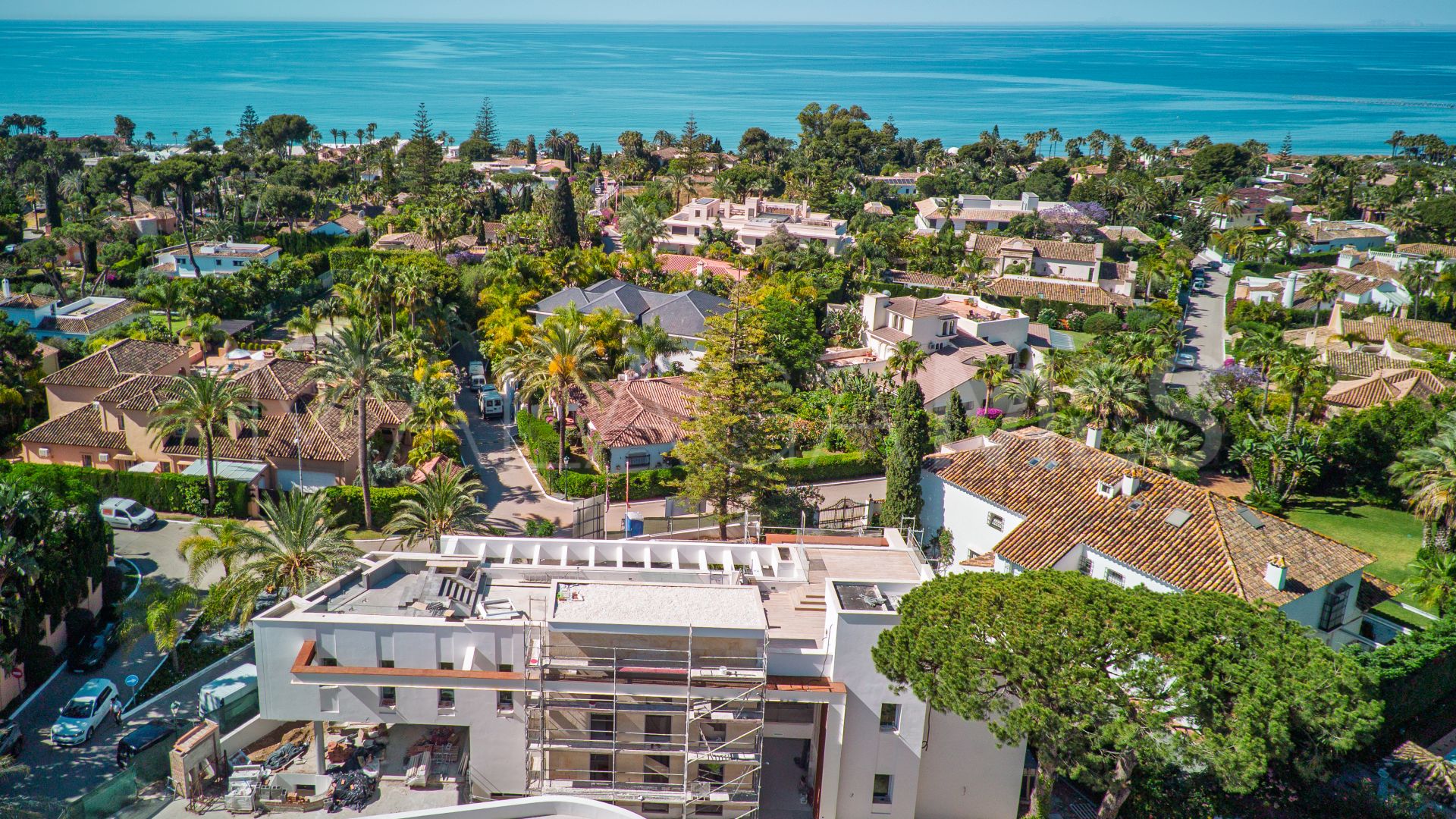 Villa for sale in Los Monteros