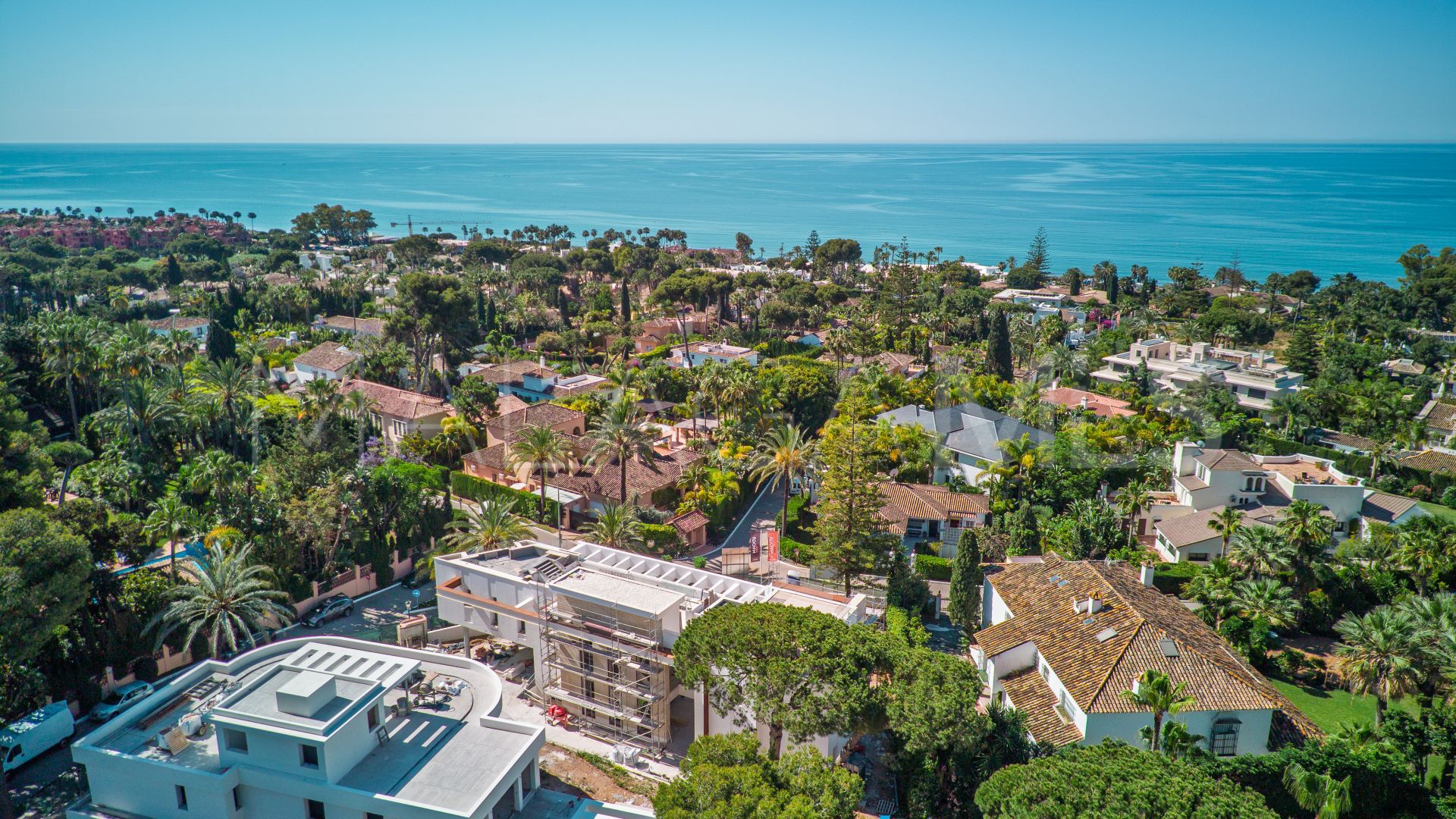 Villa for sale in Los Monteros