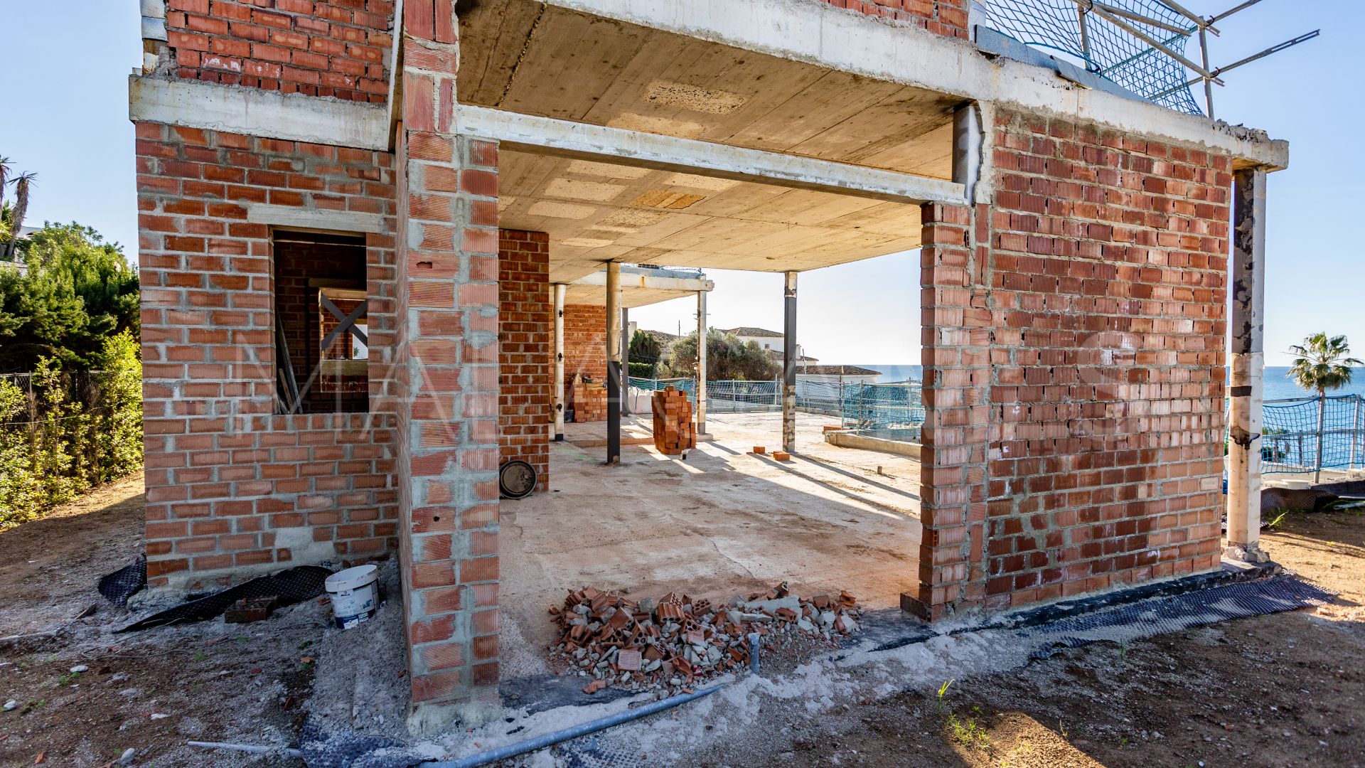 Villa for sale in El Chaparral