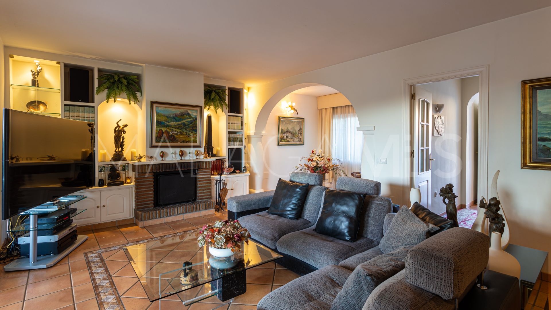 Villa for sale in El Real Panorama