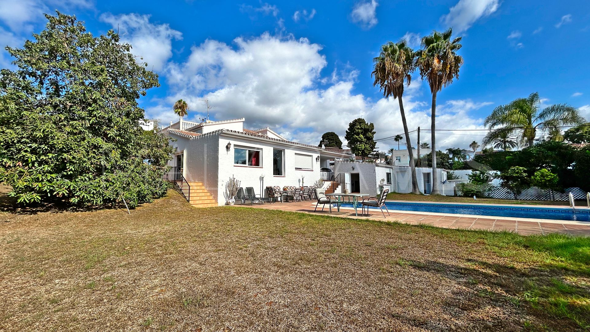 Villa for sale in El Real Panorama