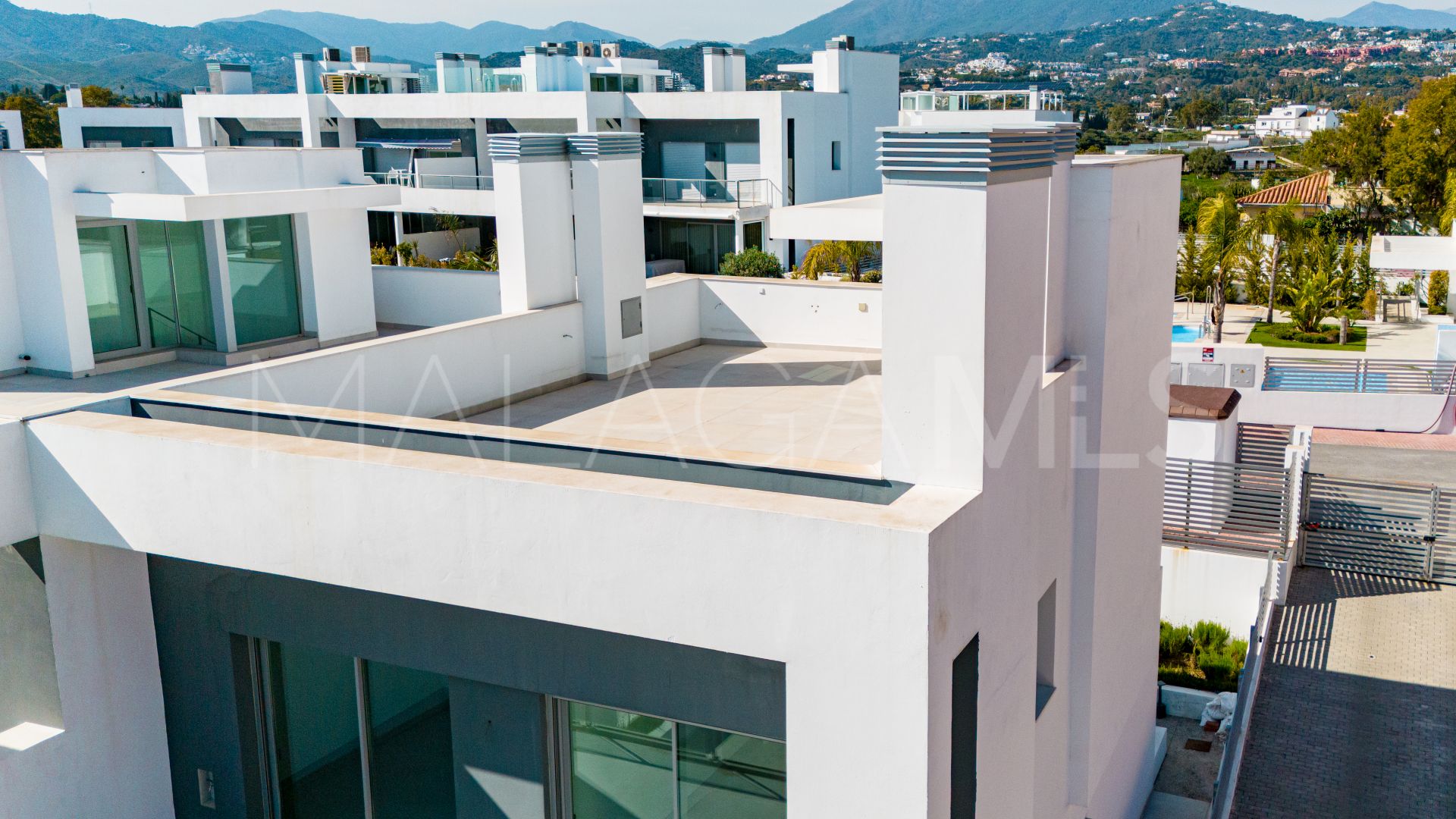 Parhus for sale in Alta Vista