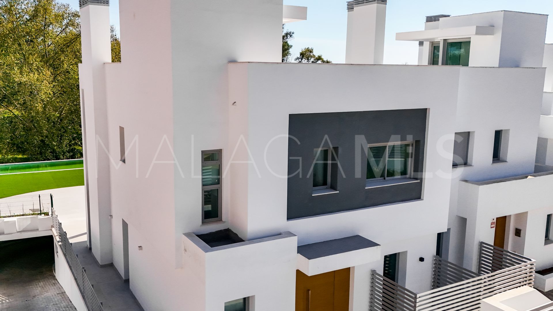 Parhus for sale in Alta Vista