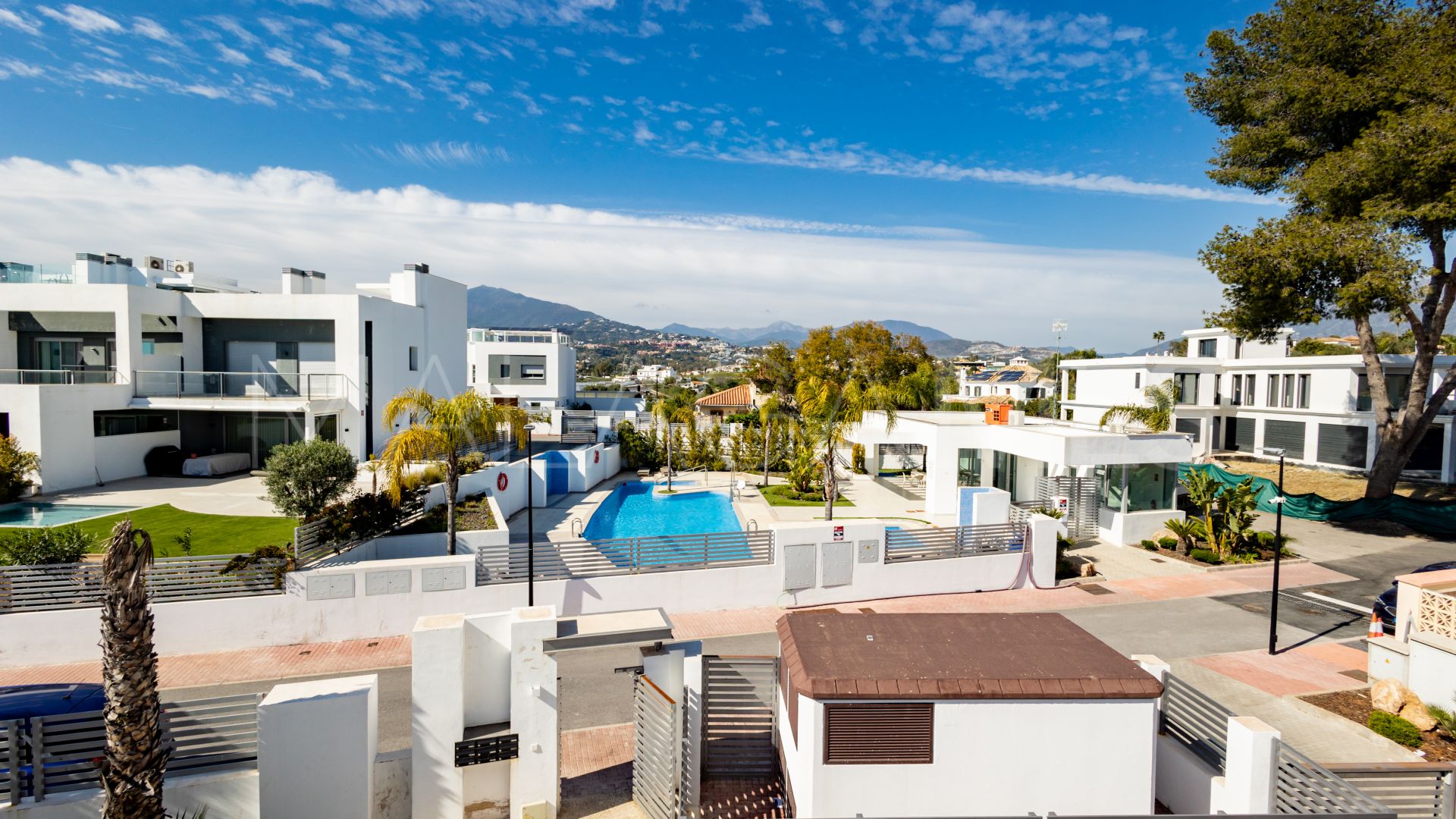 Parhus for sale in Alta Vista