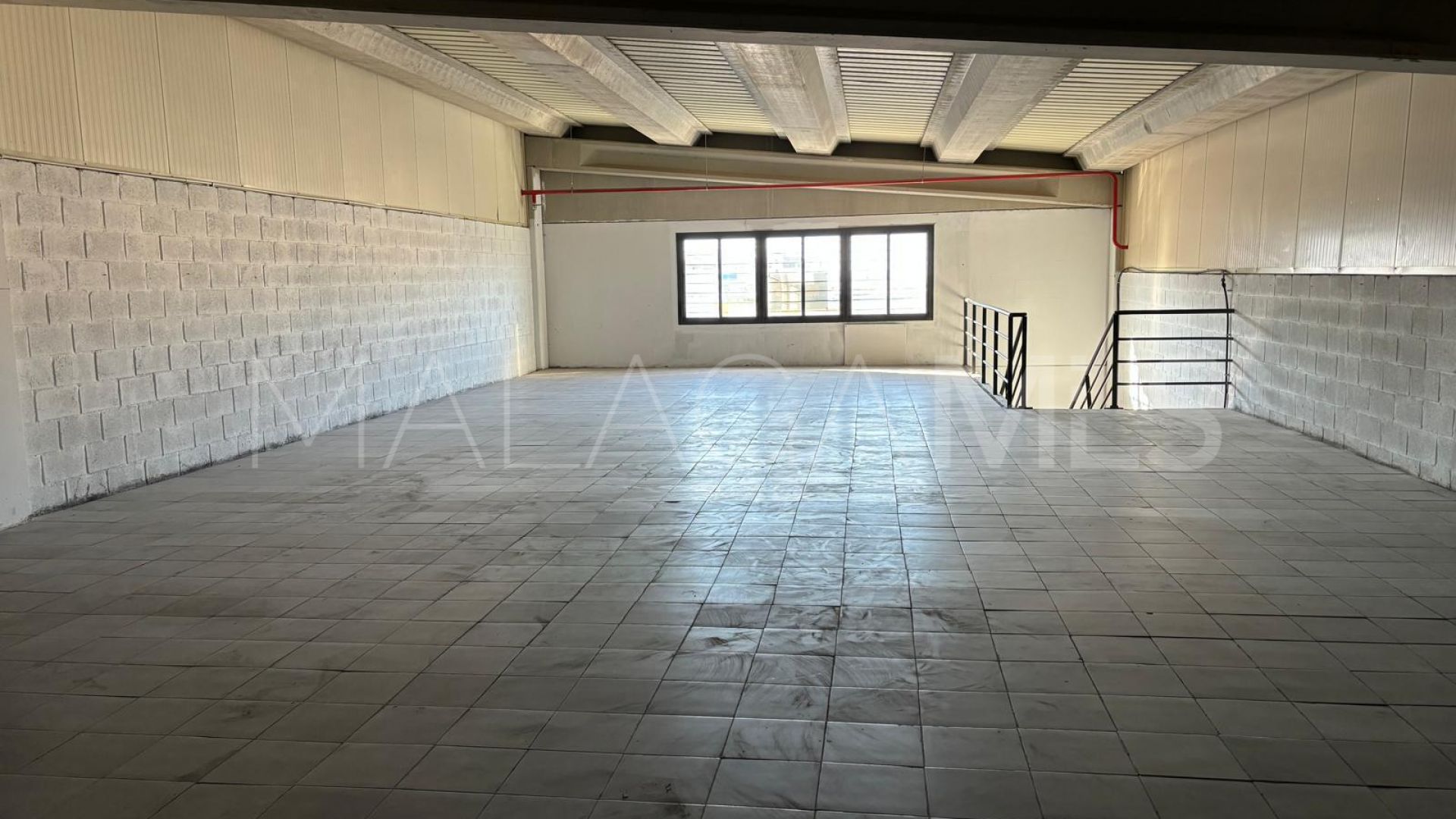 Industrial premises for sale in La Campana