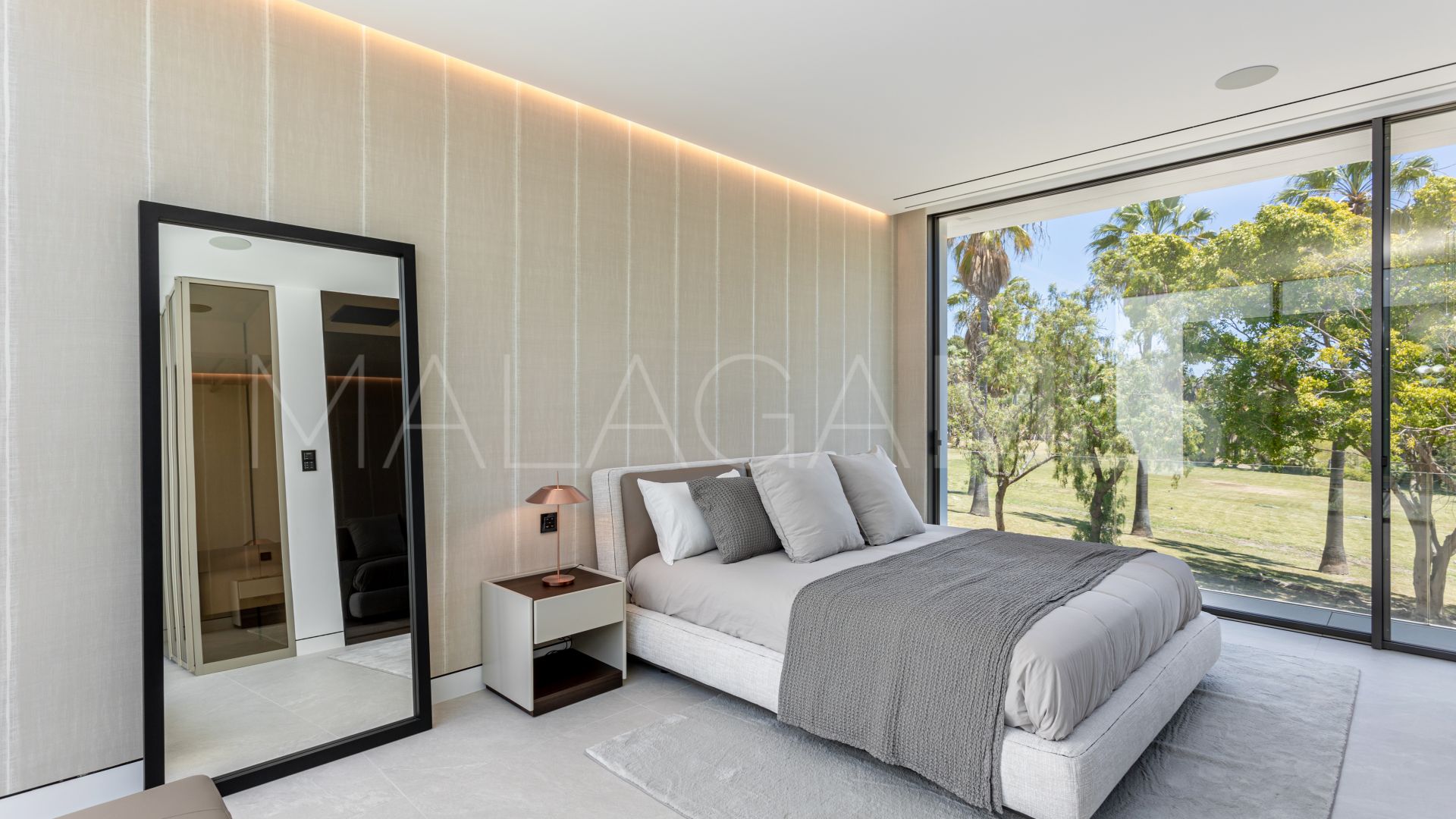 Villa for sale in Golden Mile