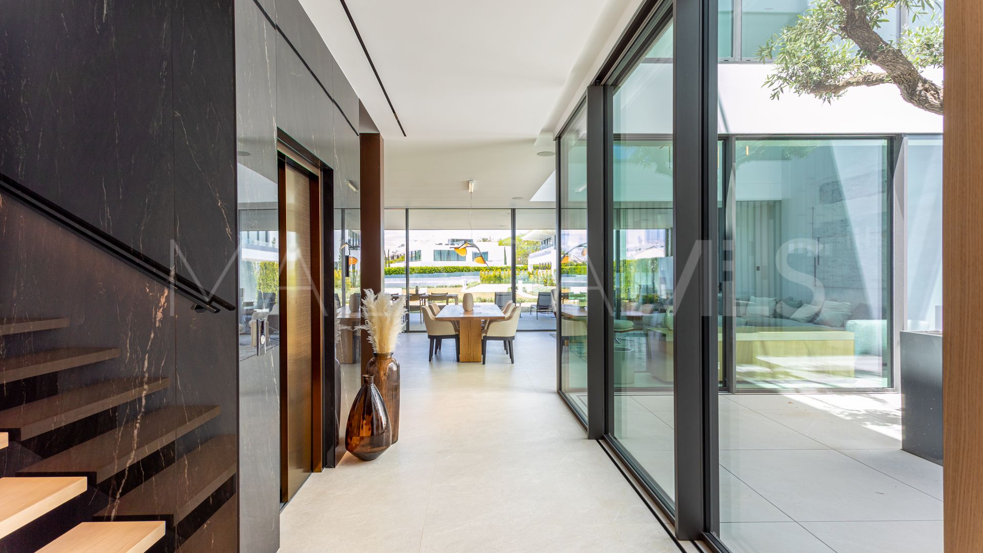 Villa for sale in Golden Mile