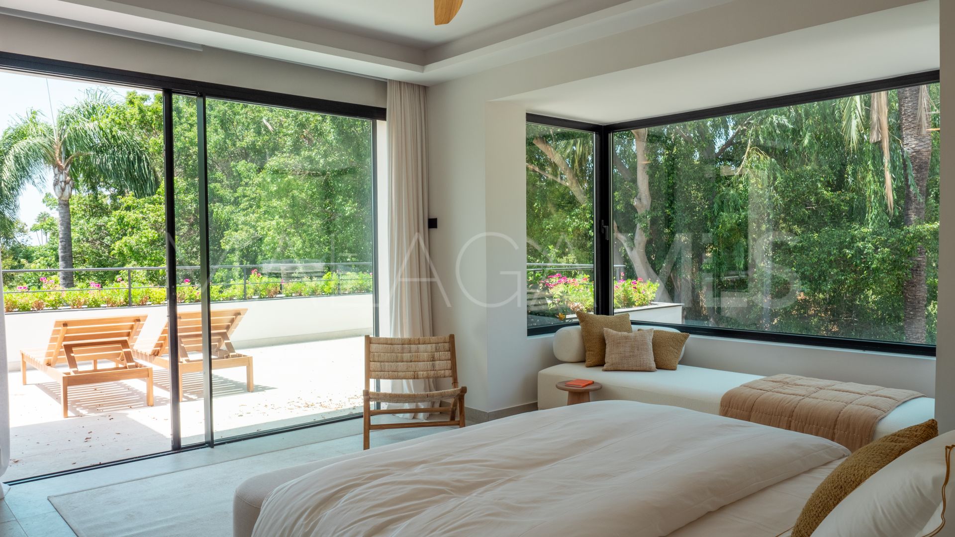 Villa for sale in Marbella Golden Mile